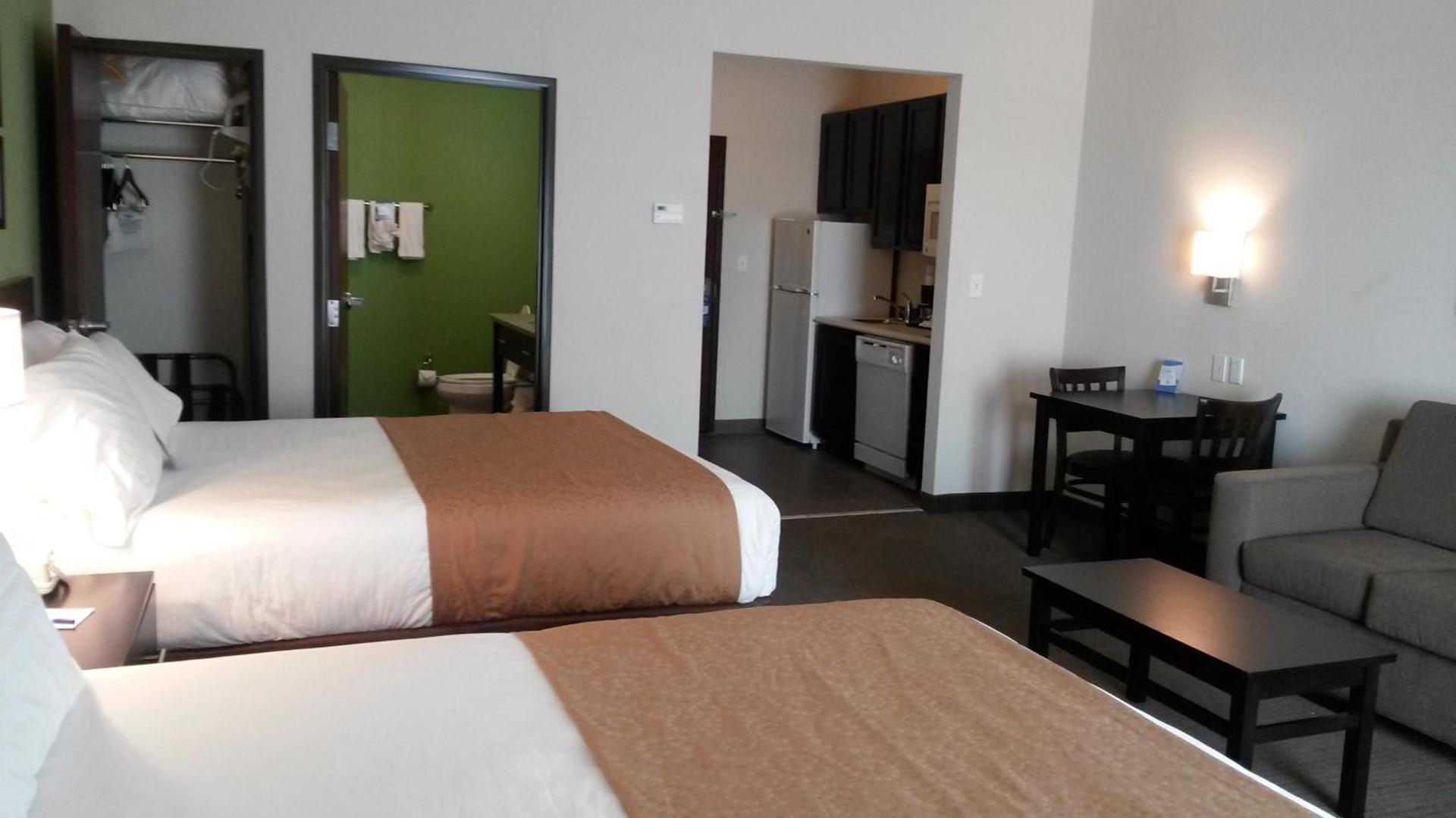 PetroStay Inn & Suites Cotulla photo 32