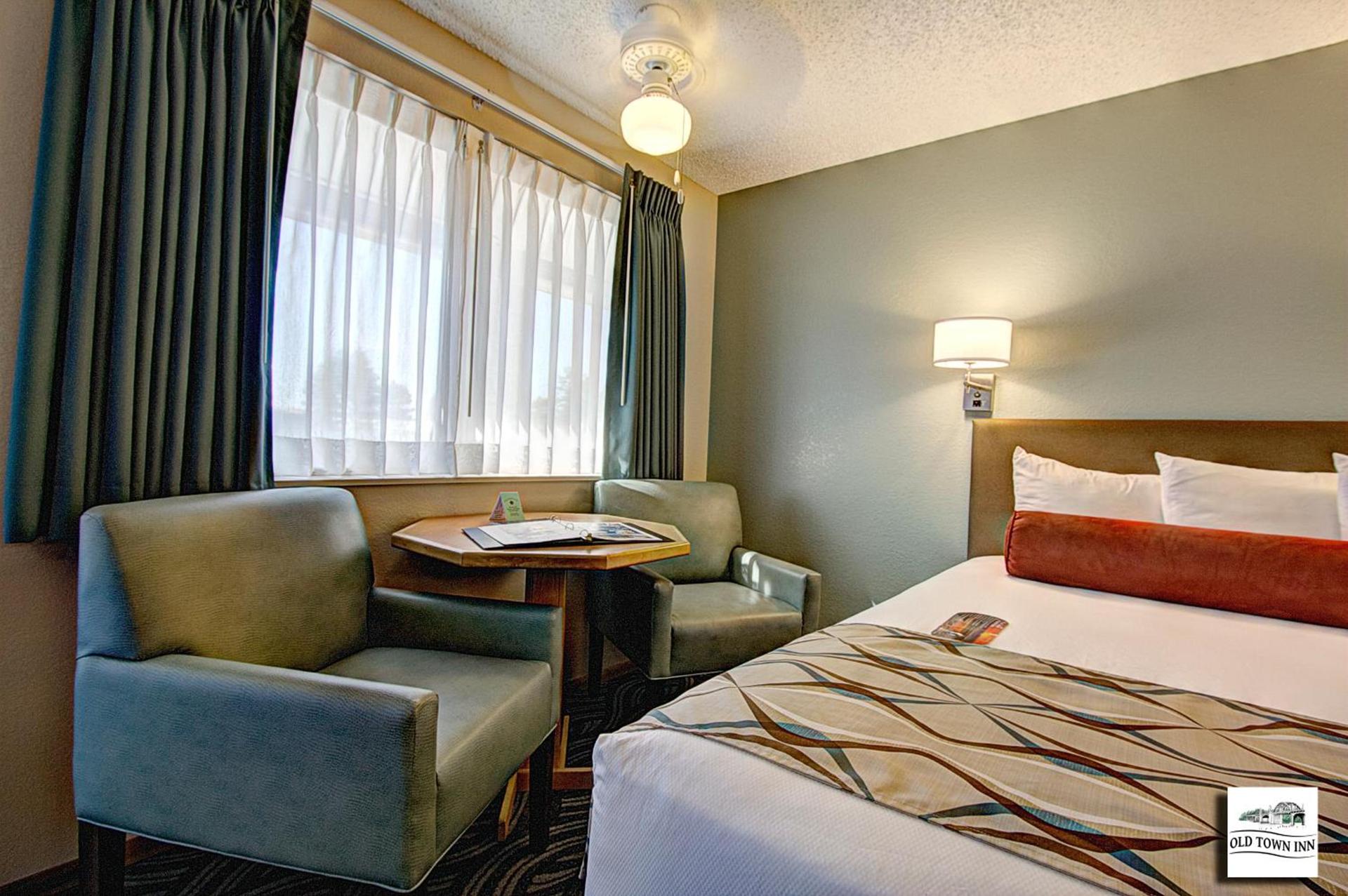 Super 8 by Wyndham Florence OR photo 10