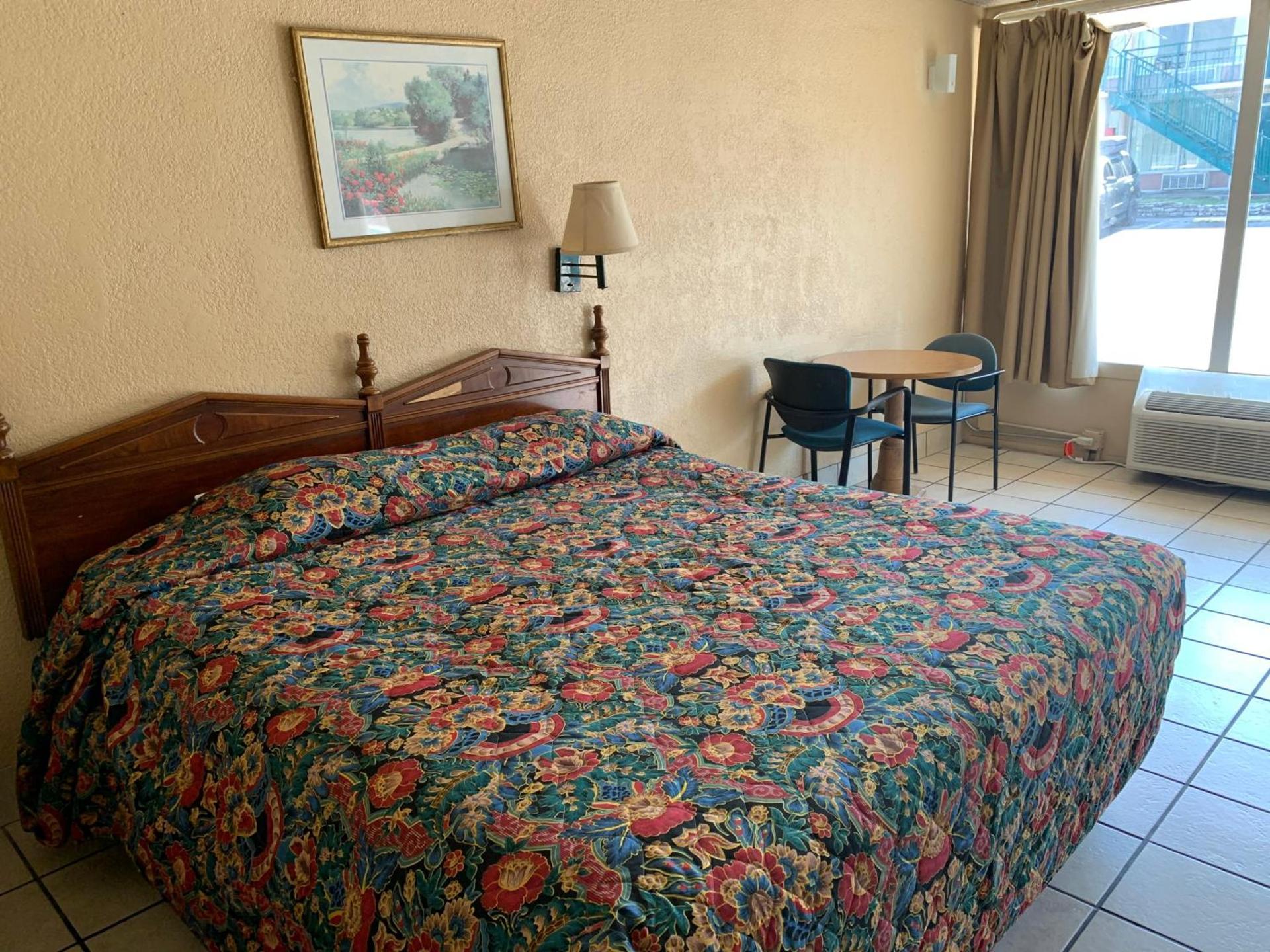 Budget Inn Motel photo 63