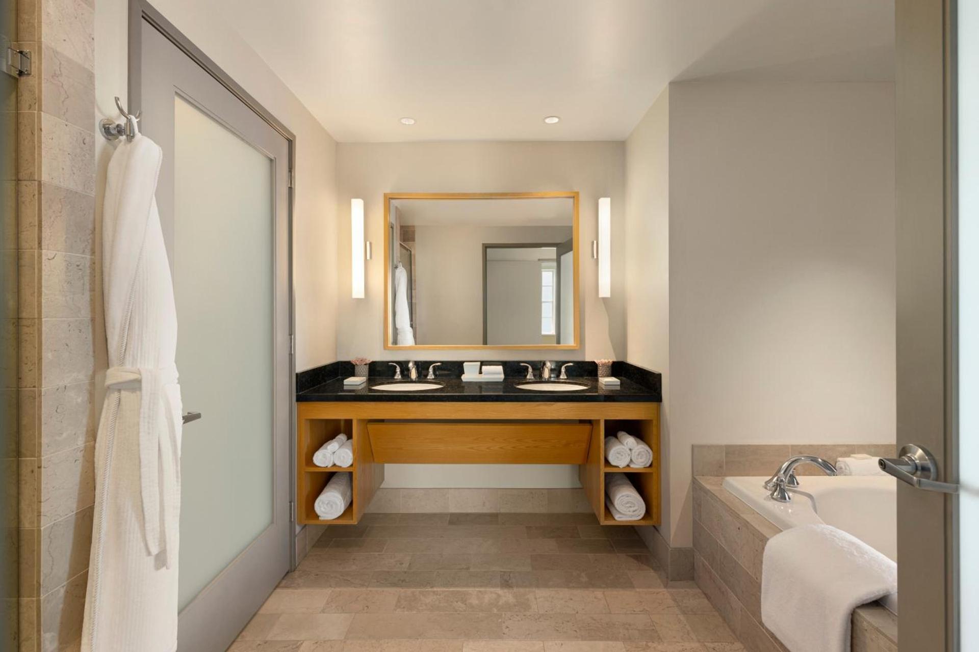InterContinental The Clement Monterey by IHG photo 92