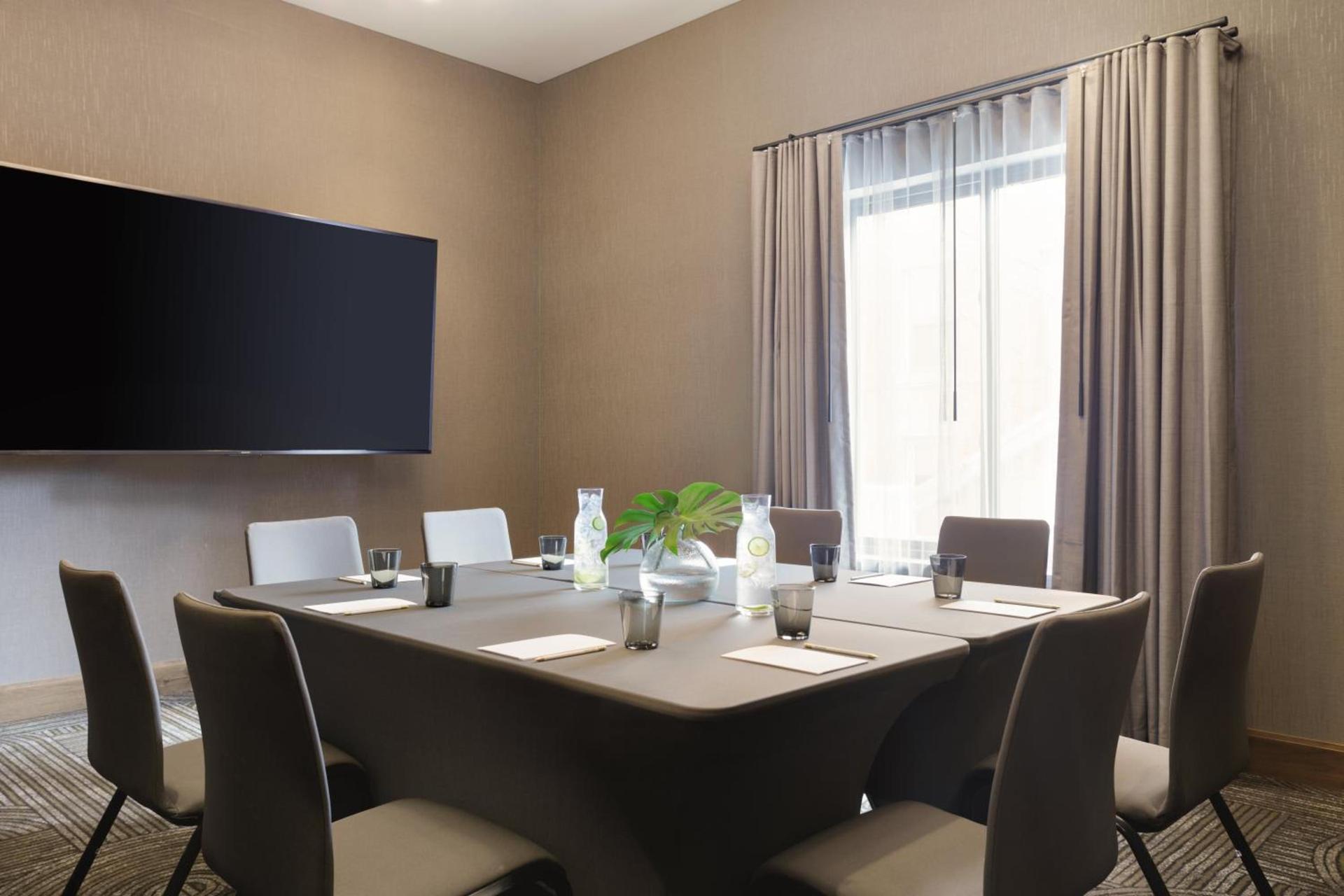Kimpton - Armory Hotel Bozeman by IHG photo 61