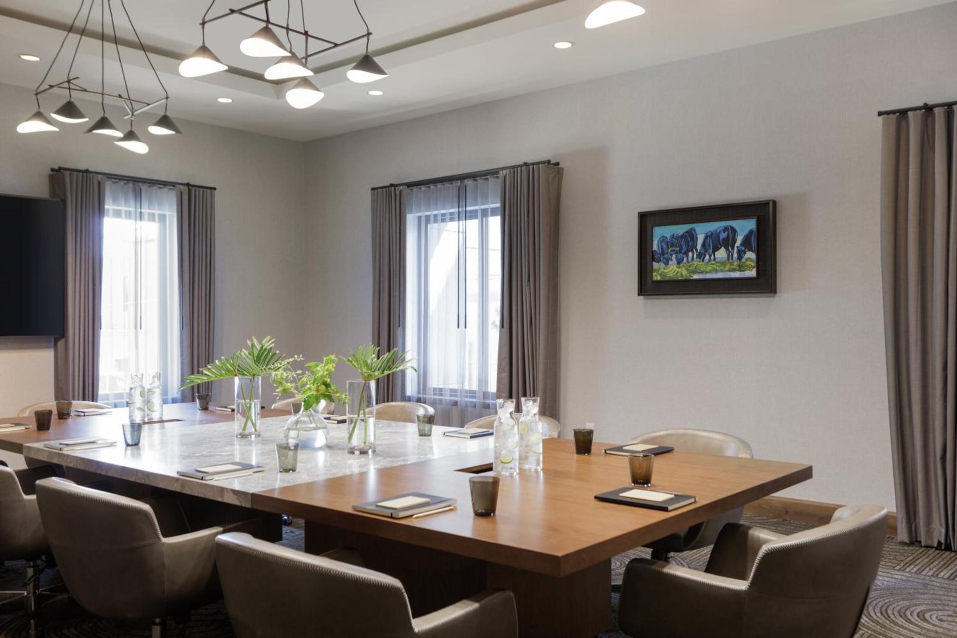 Kimpton - Armory Hotel Bozeman by IHG photo 66