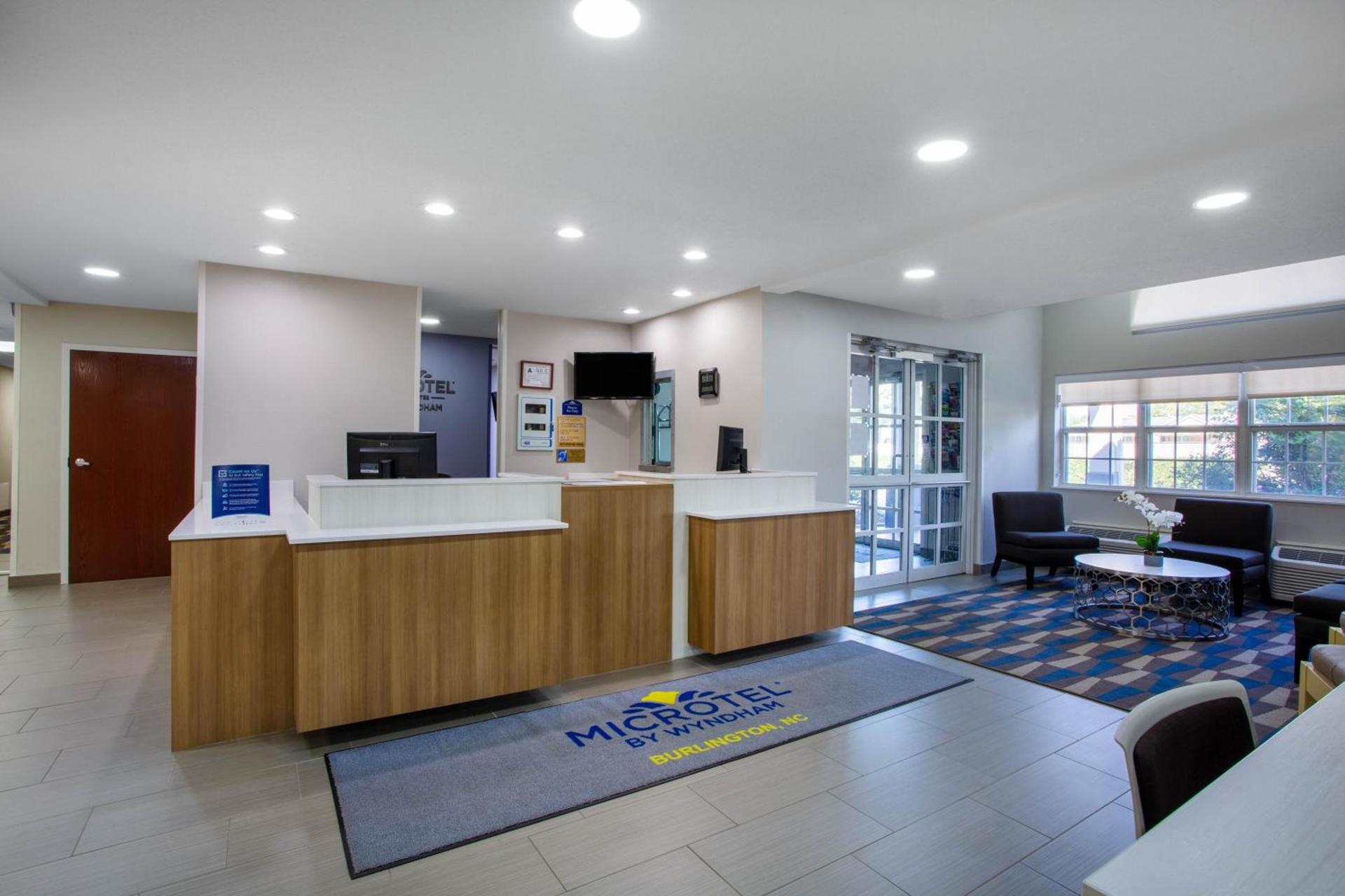 Microtel Inn & Suites by Wyndham Burlington photo 3