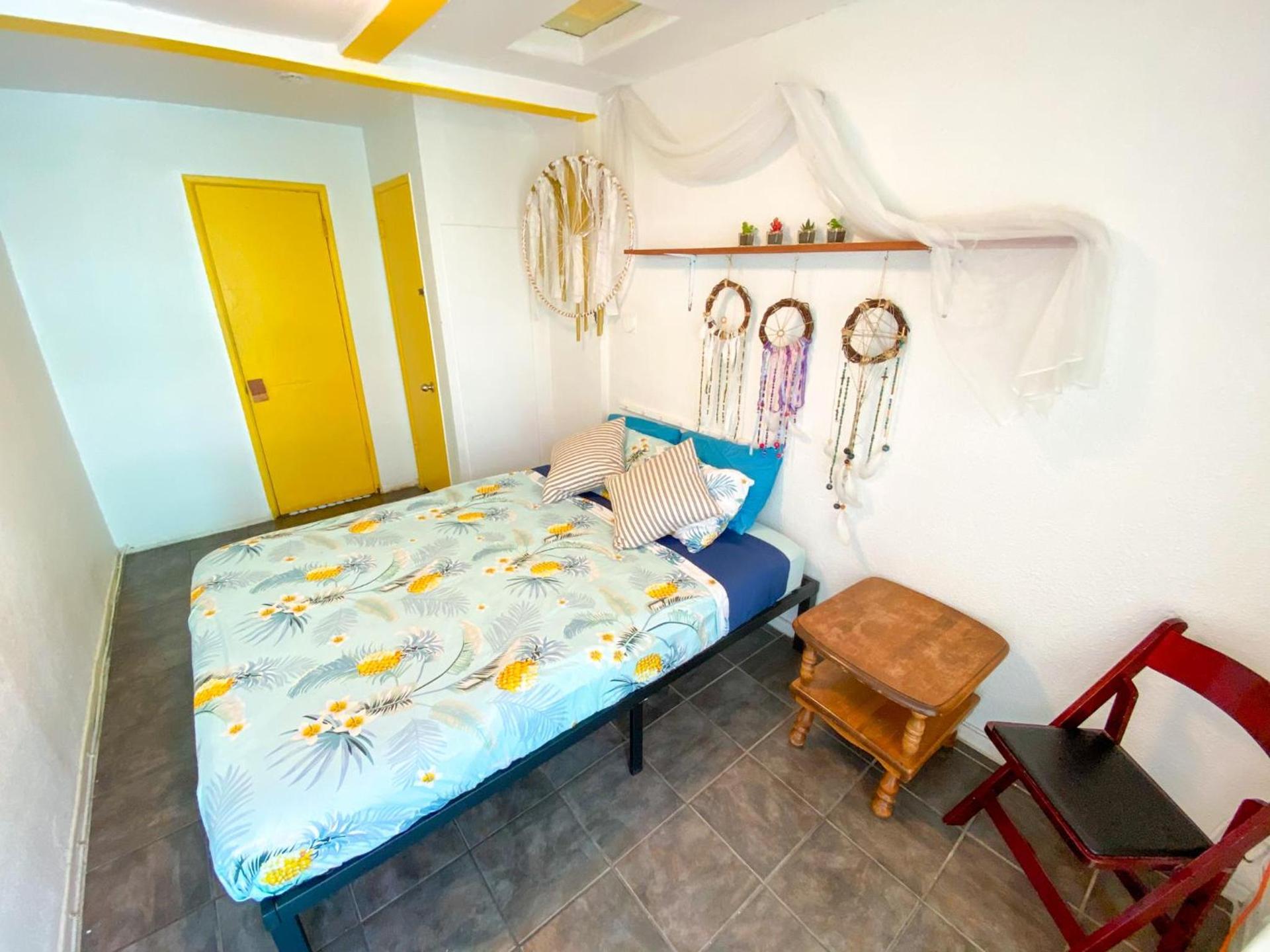 ITH San Diego Beach Bungalow Surf Hostel photo 37