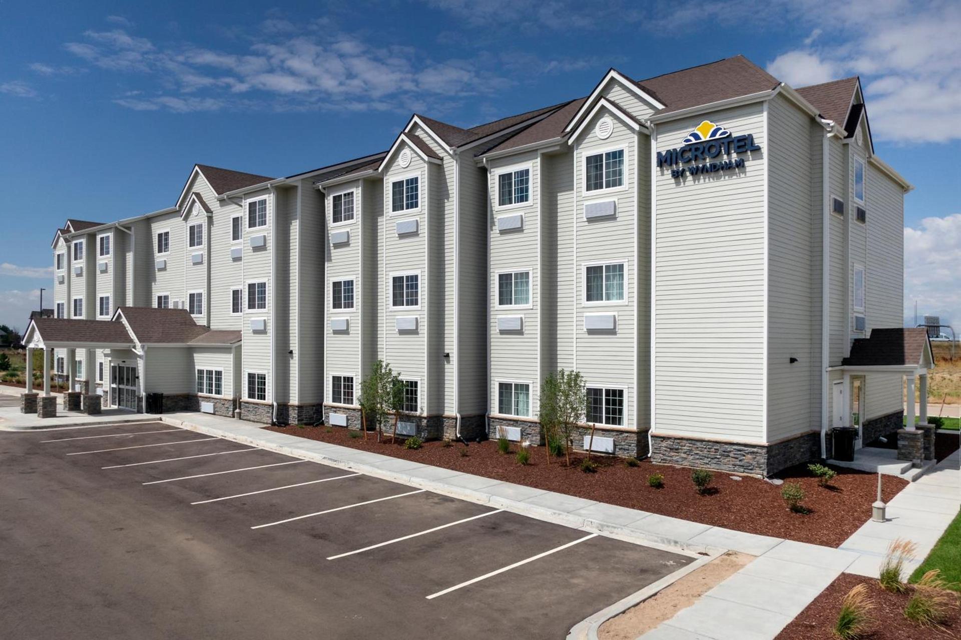 Microtel Inn & Suites by Wyndham Loveland photo 4