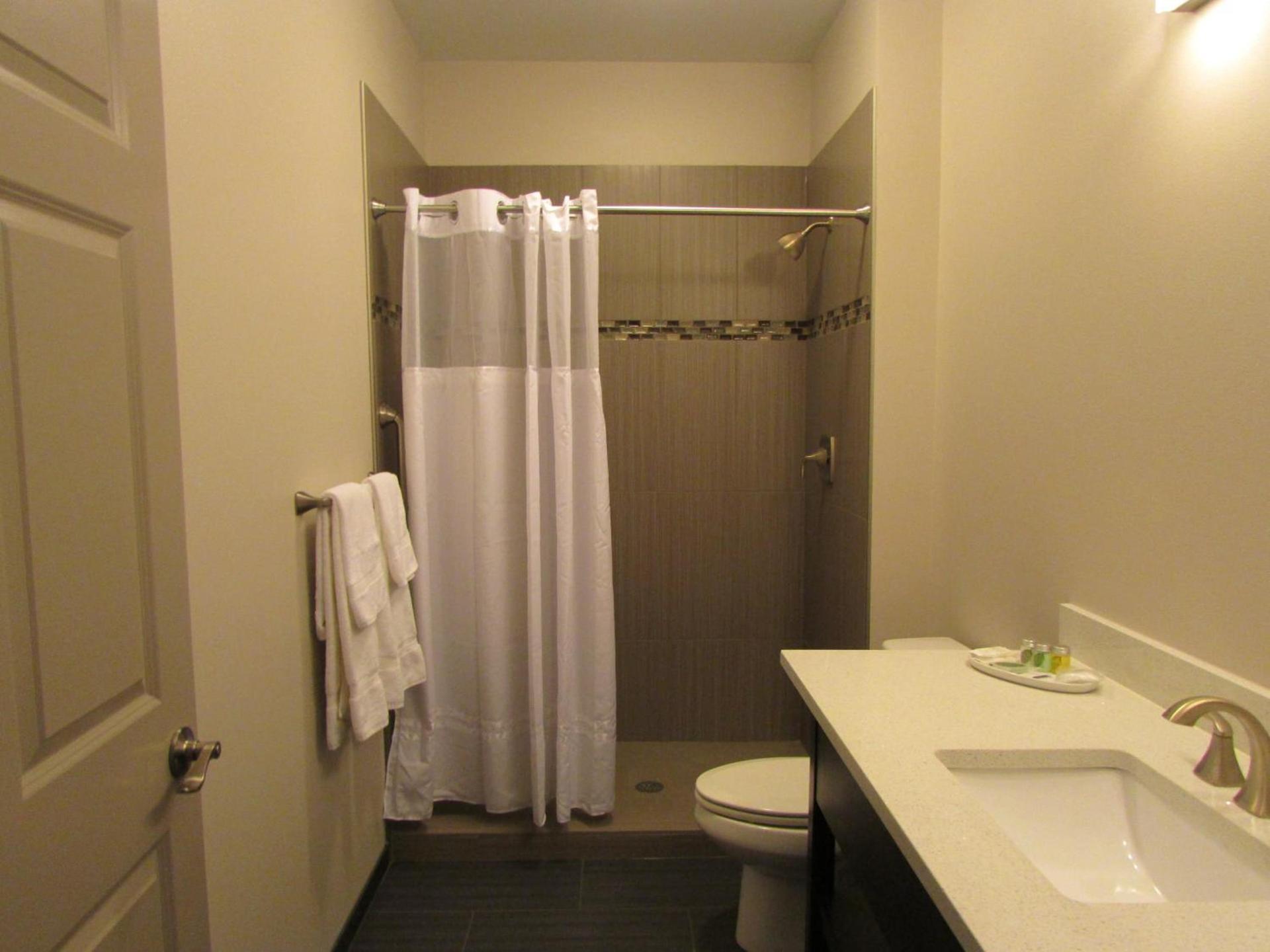 Sunrise Inn photo 70