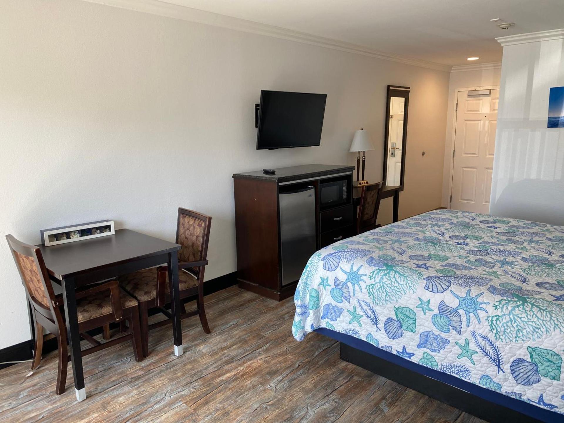 Ocean Surf Inn & Suites photo 26