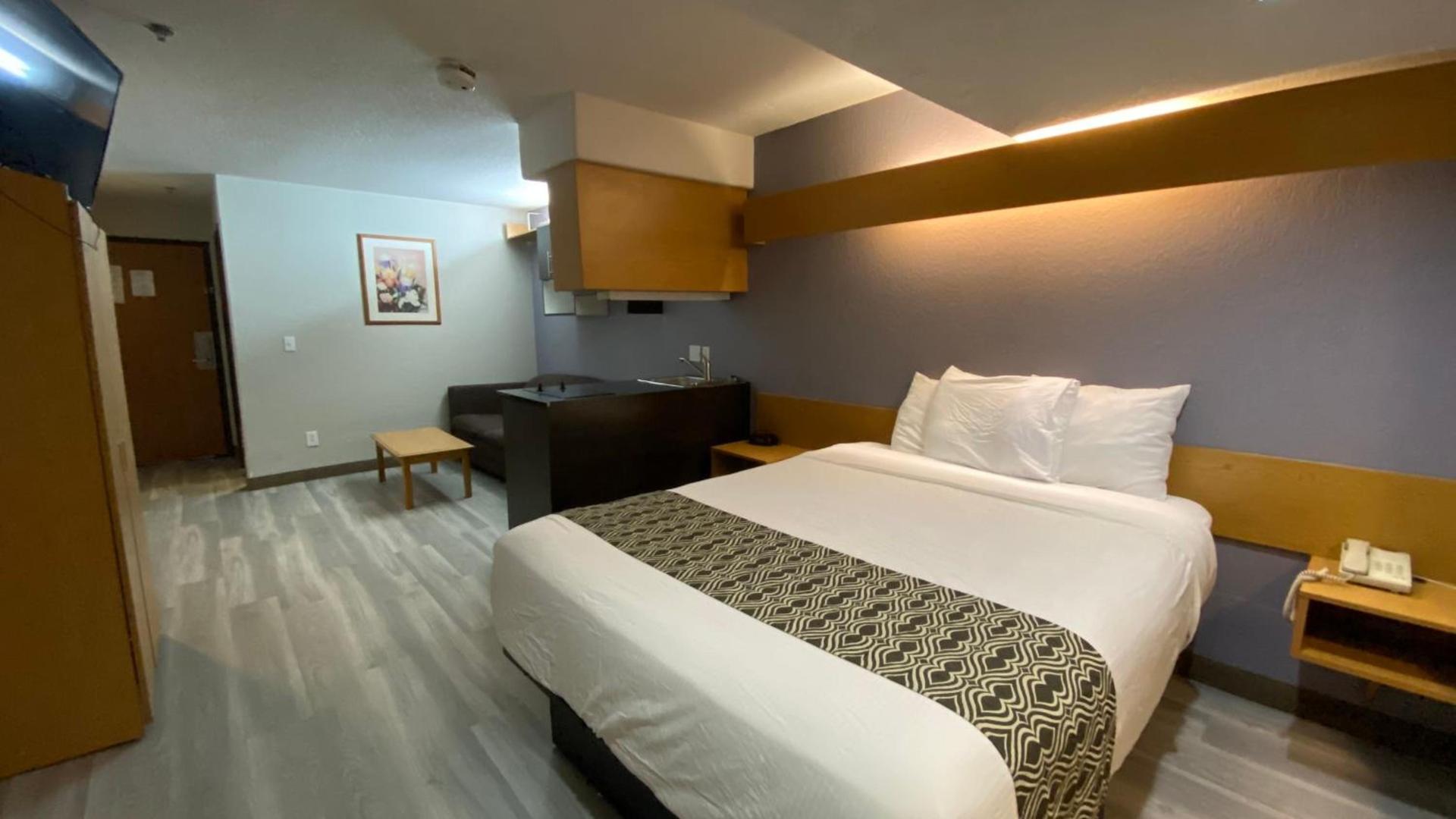 Microtel Inn & Suites by Wyndham Ardmore photo 49