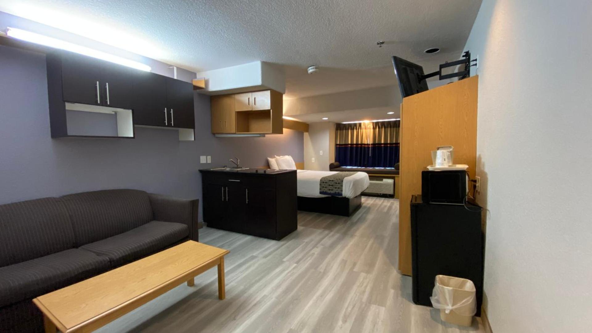 Microtel Inn & Suites by Wyndham Ardmore photo 47