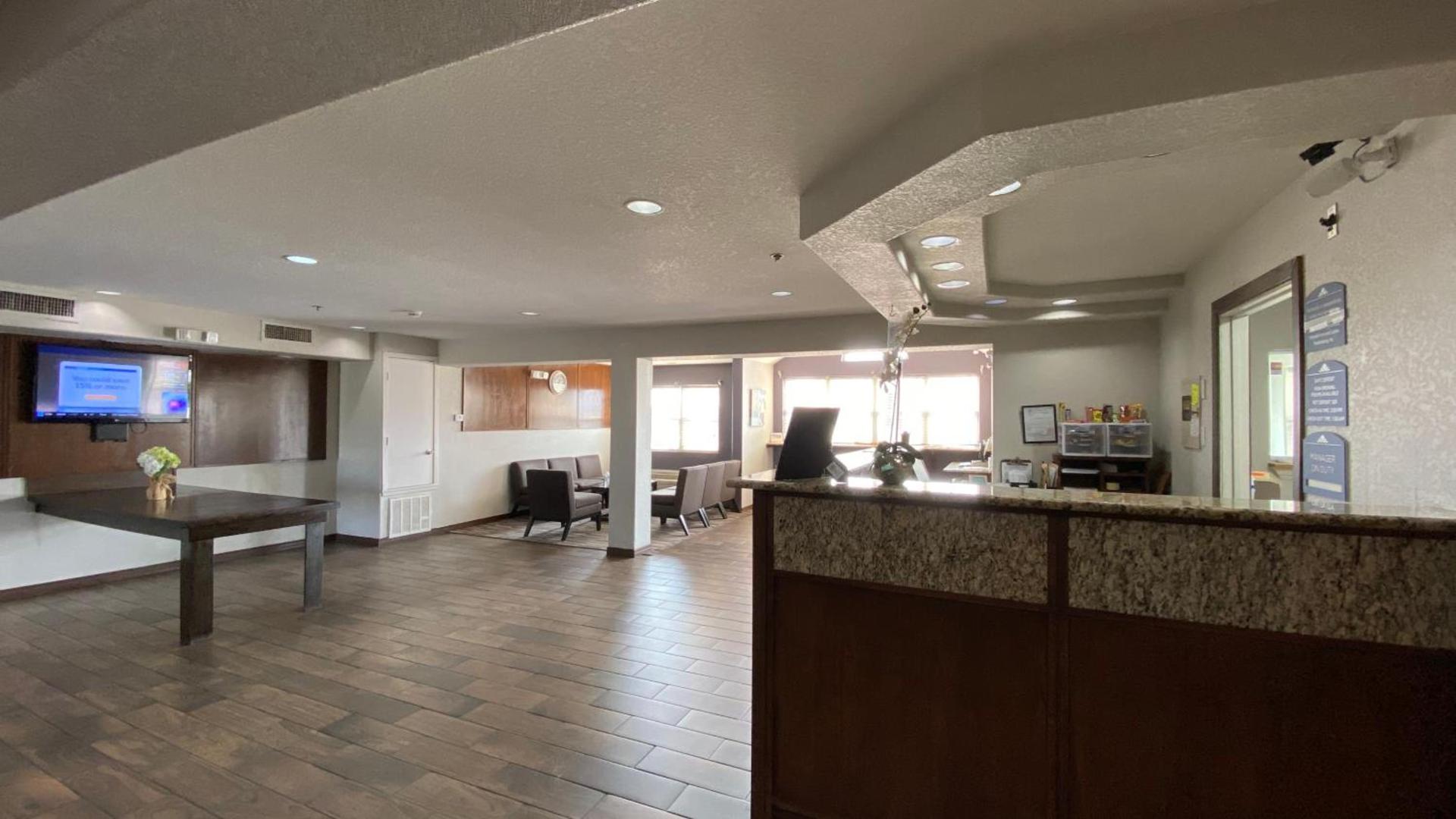 Microtel Inn & Suites by Wyndham Ardmore photo 22