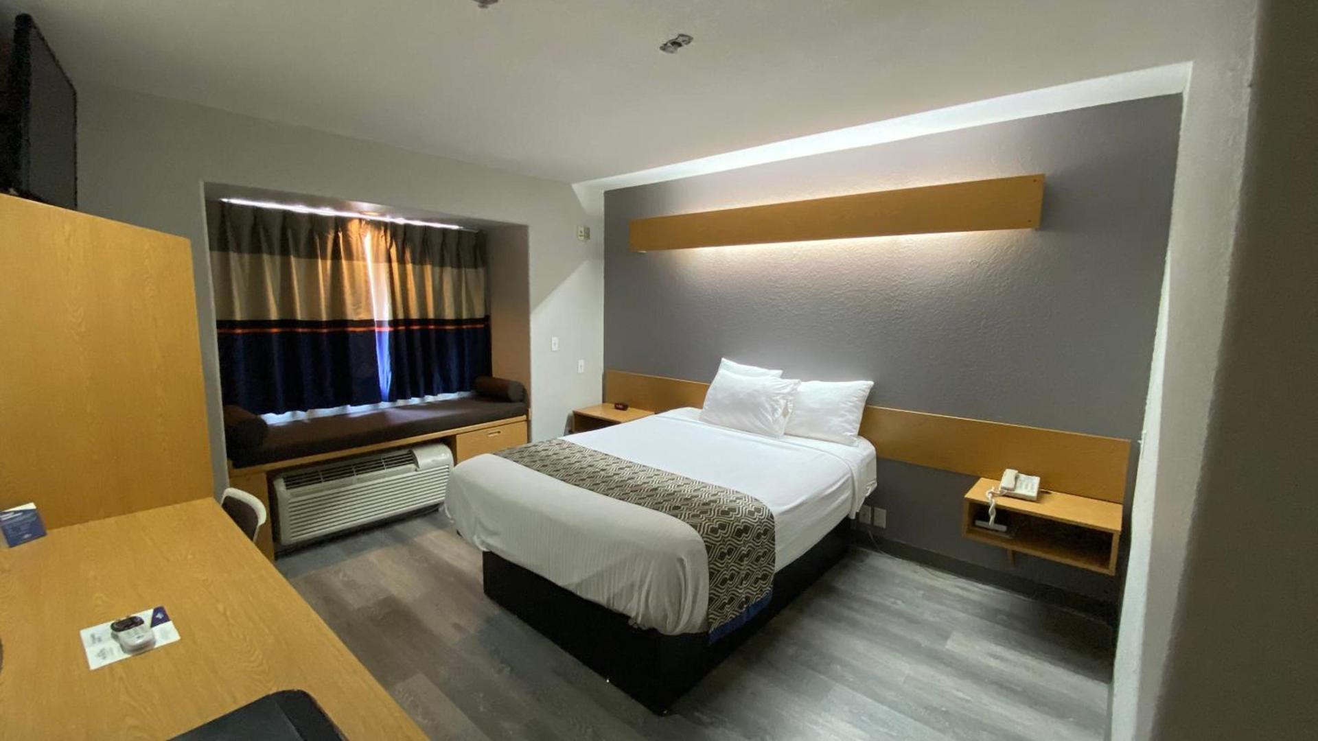 Microtel Inn & Suites by Wyndham Ardmore photo 30