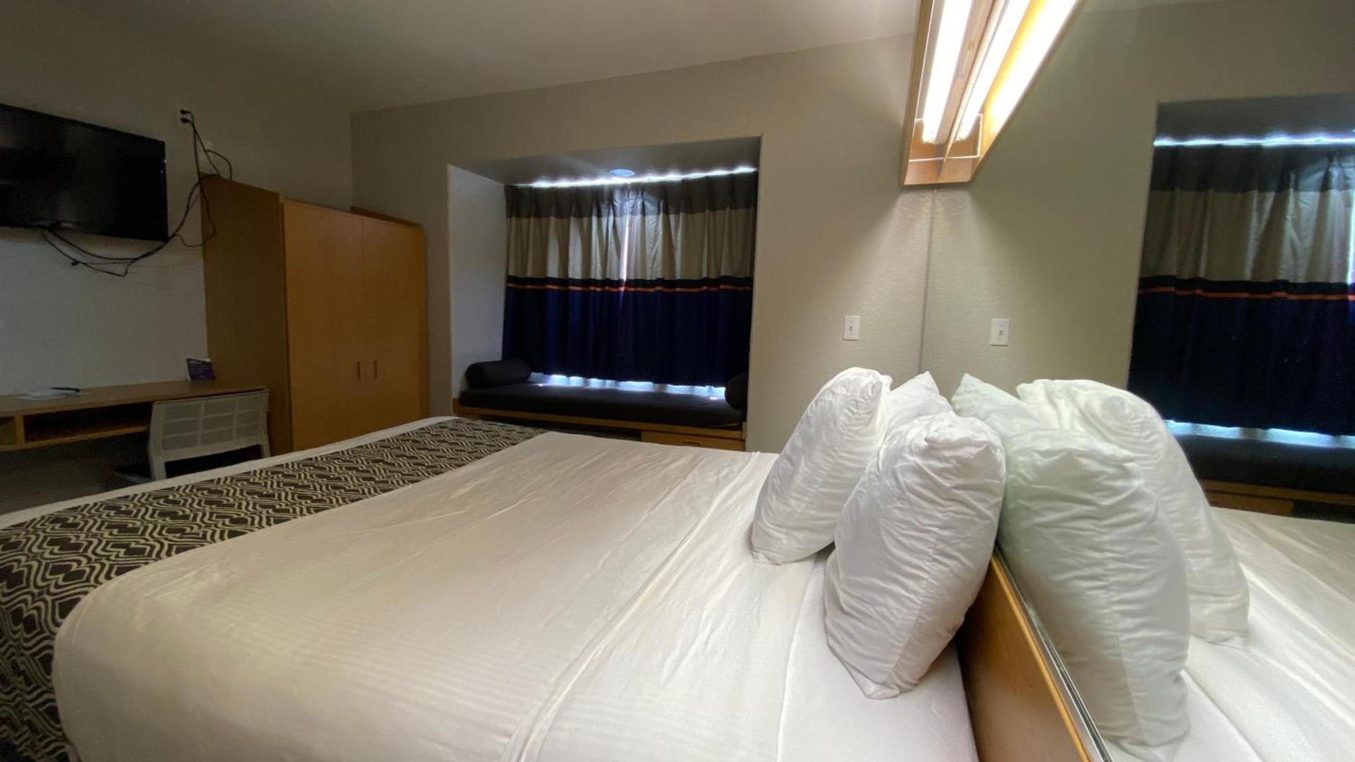 Microtel Inn & Suites by Wyndham Ardmore photo 37