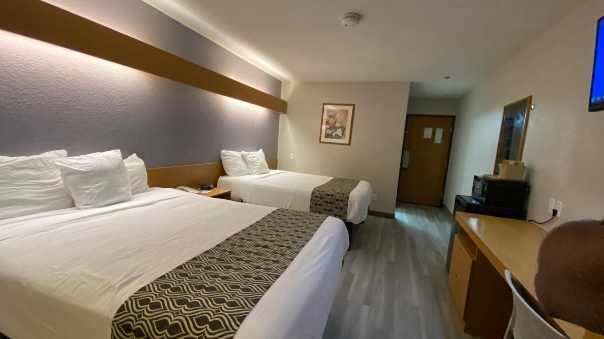 Microtel Inn & Suites by Wyndham Ardmore photo 18