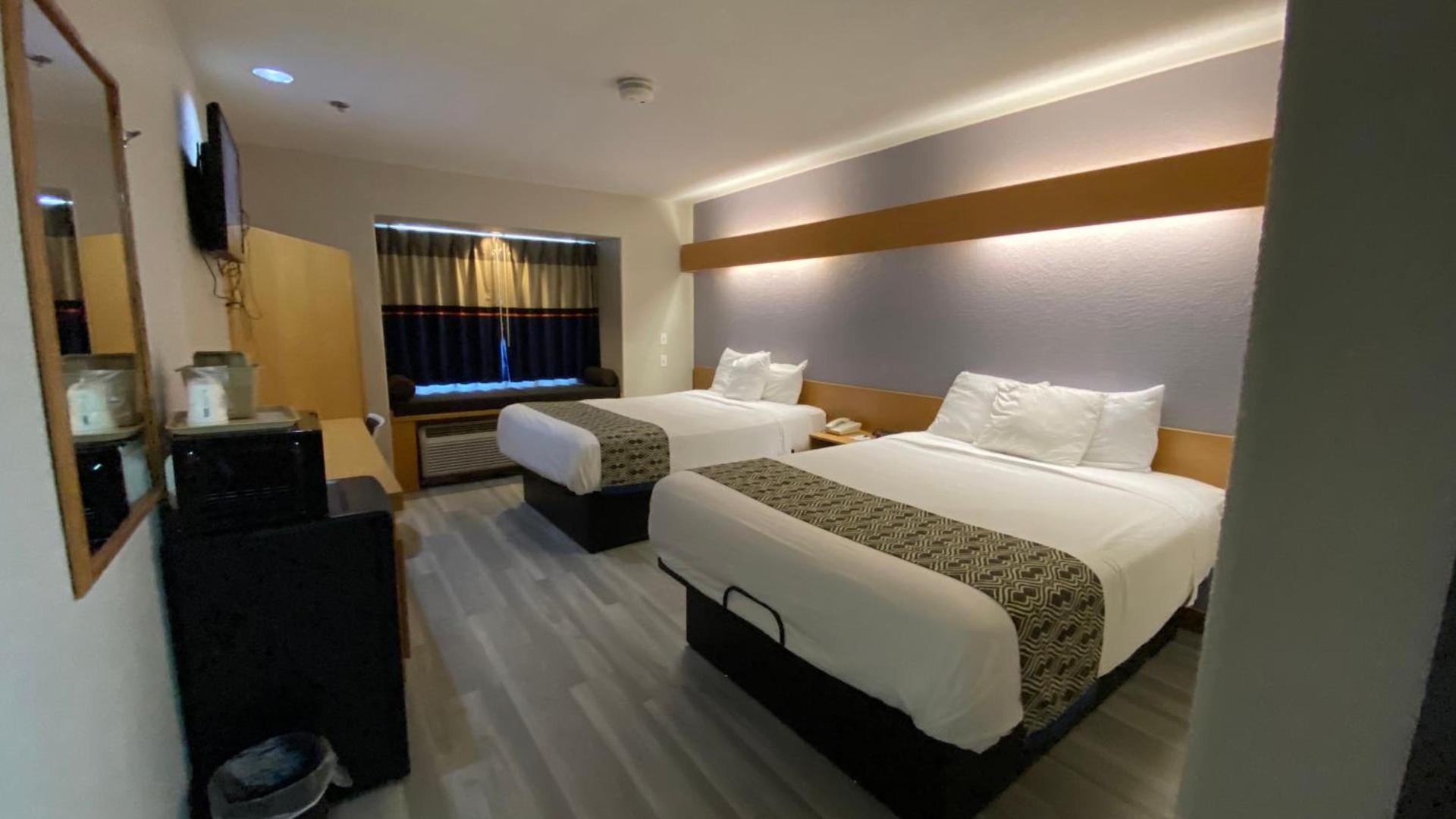 Microtel Inn & Suites by Wyndham Ardmore photo 21