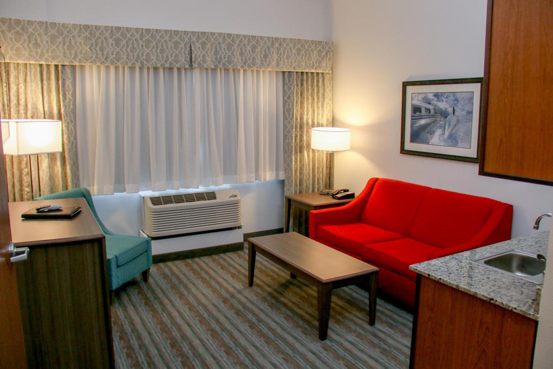 Holiday Inn & Suites Denver Tech Center-Centennial by IHG photo 9