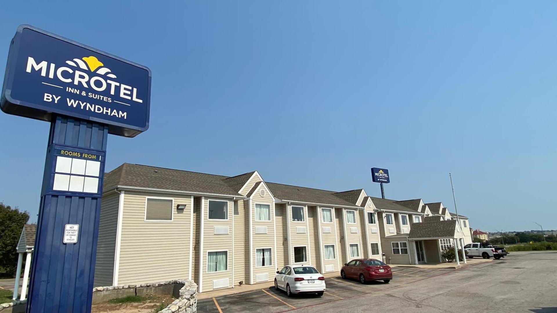Microtel Inn & Suites by Wyndham Ardmore photo 14