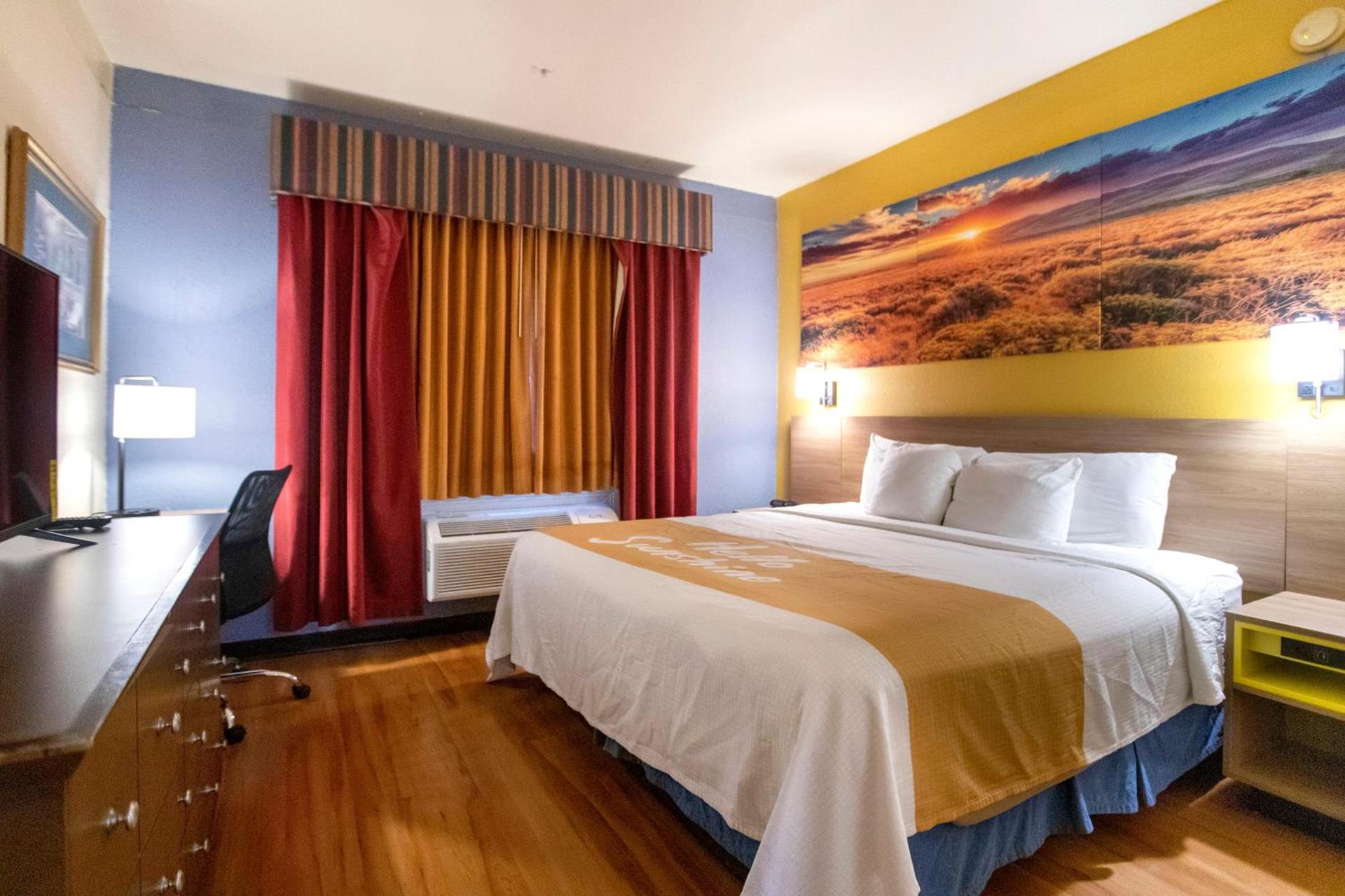 Days Inn & Suites by Wyndham Houston North/Aldine photo 15