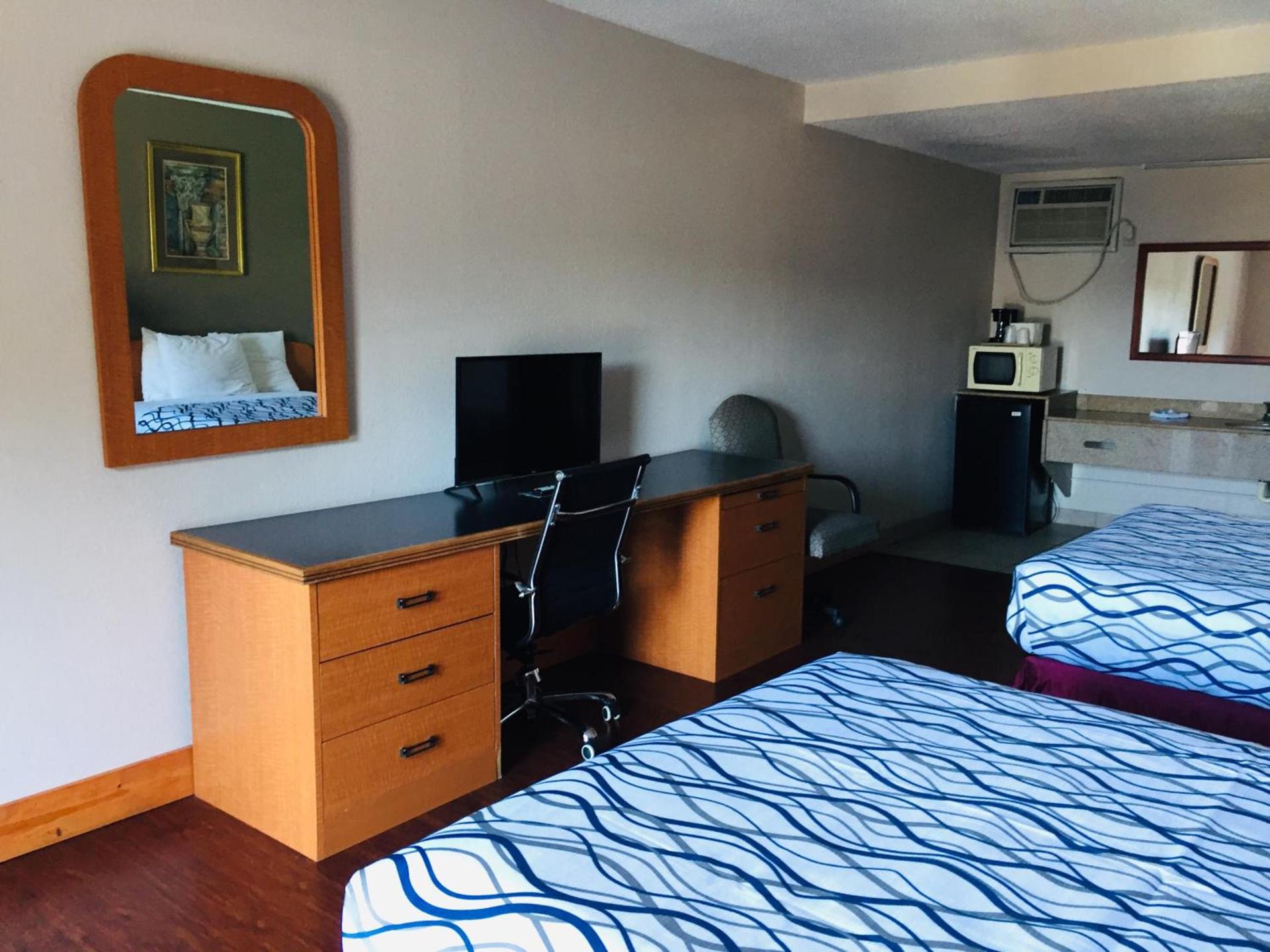 Bear Mount Inn & Suites photo 3