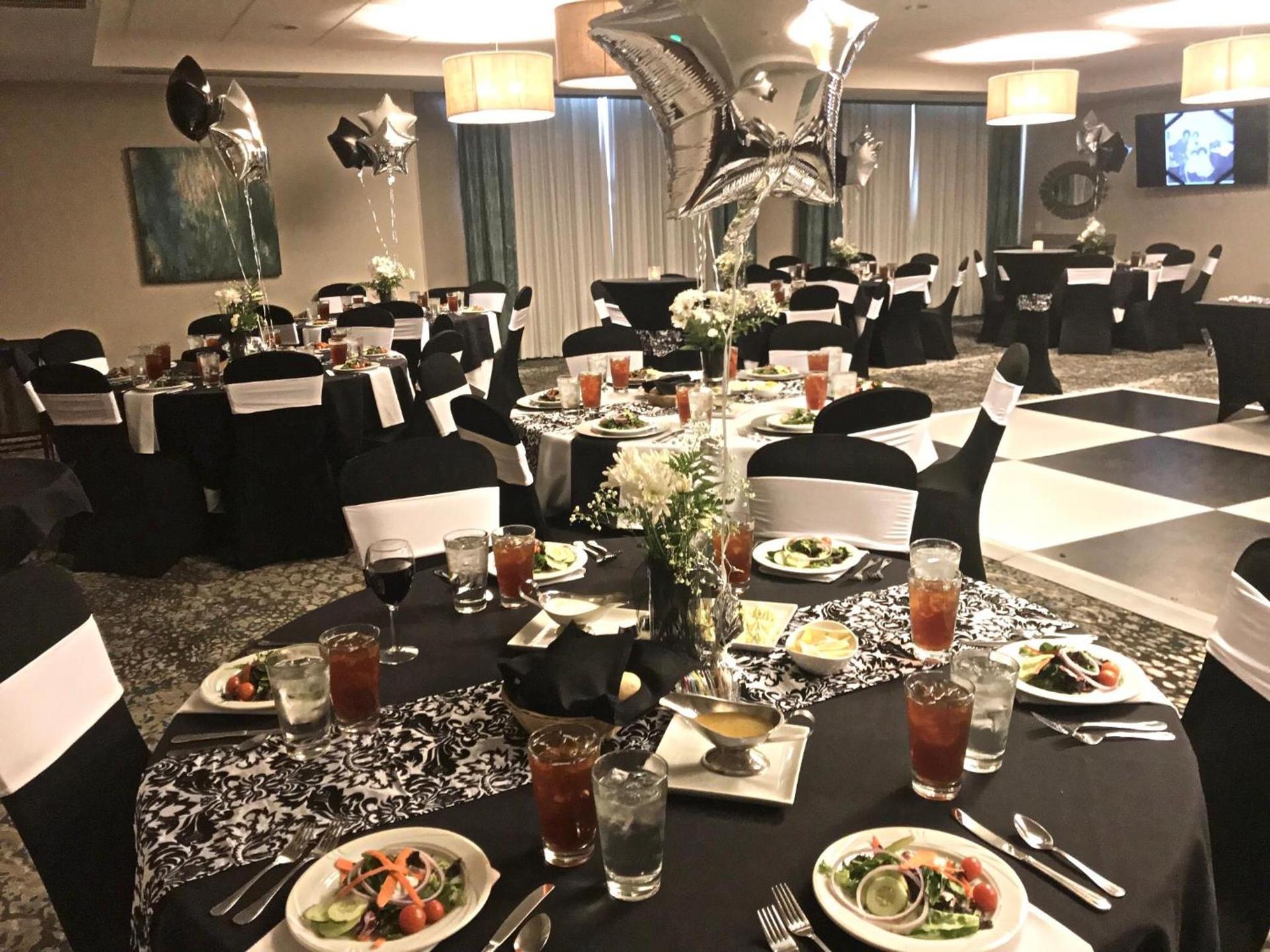 Holiday Inn & Suites Denver Tech Center-Centennial by IHG photo 4