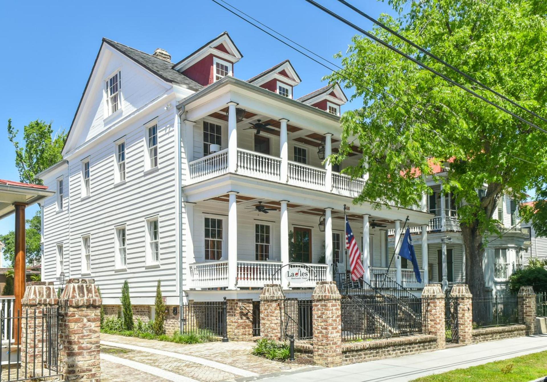 The Charlestonian photo 1