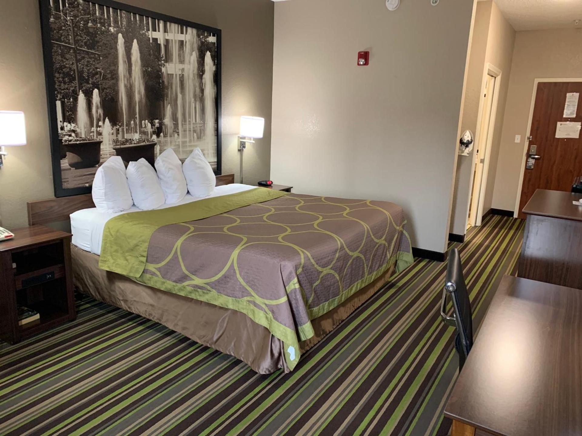 Super 8 by Wyndham Hernando photo 24