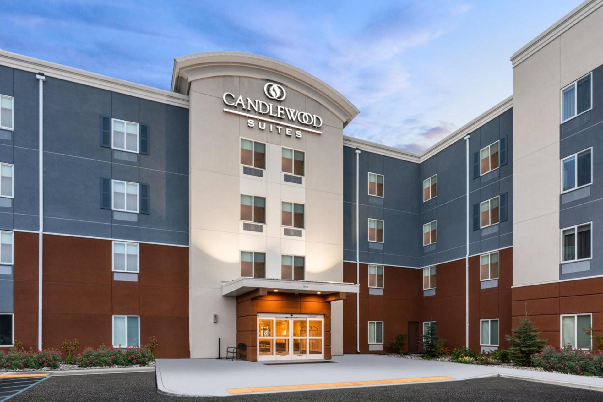 Candlewood Suites - Fairbanks by IHG photo 1