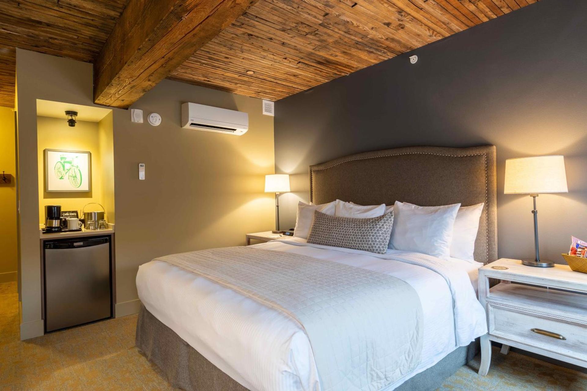 Inn at Lynden photo 13