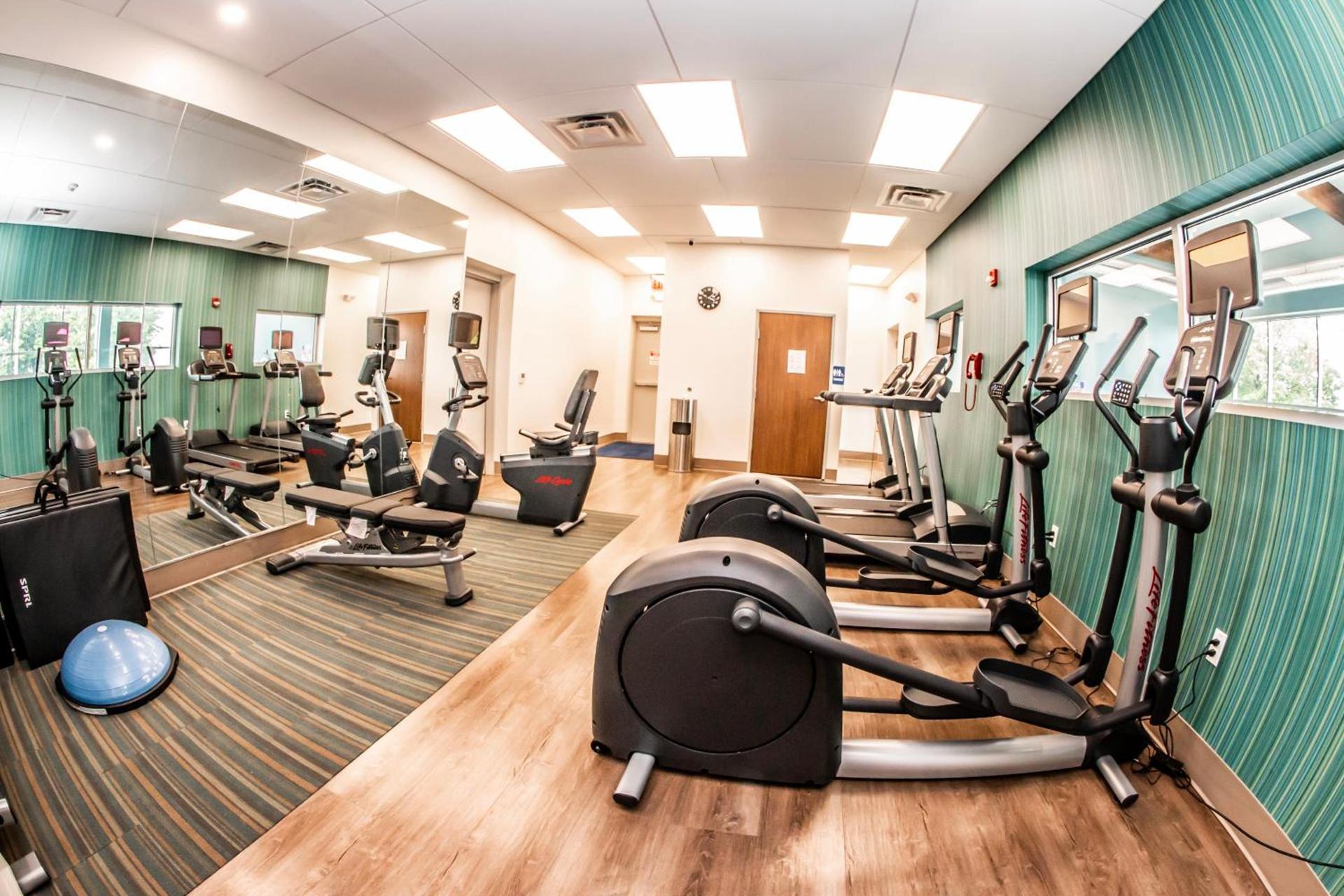 Holiday Inn Express - Allentown North by IHG photo 28
