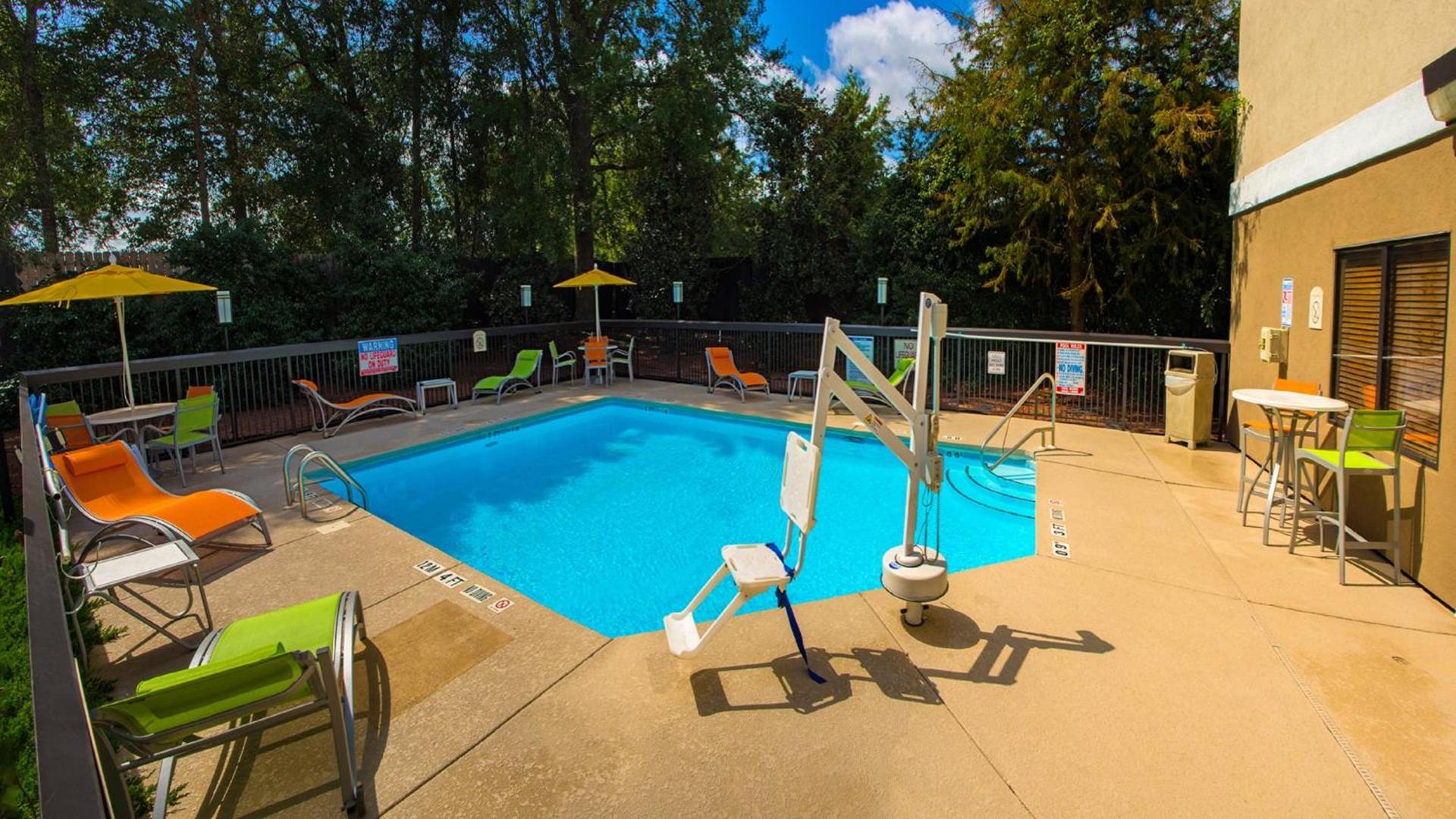 Holiday Inn Express Hotel & Suites Kinston by IHG photo 22
