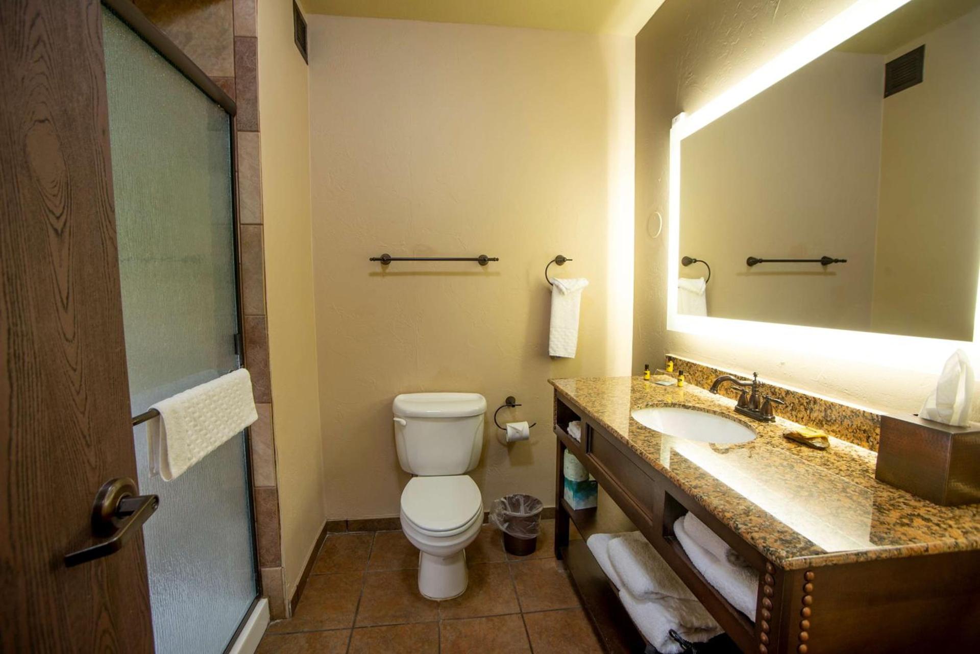 Best Western PLUS Cimarron Hotel & Suites photo 27
