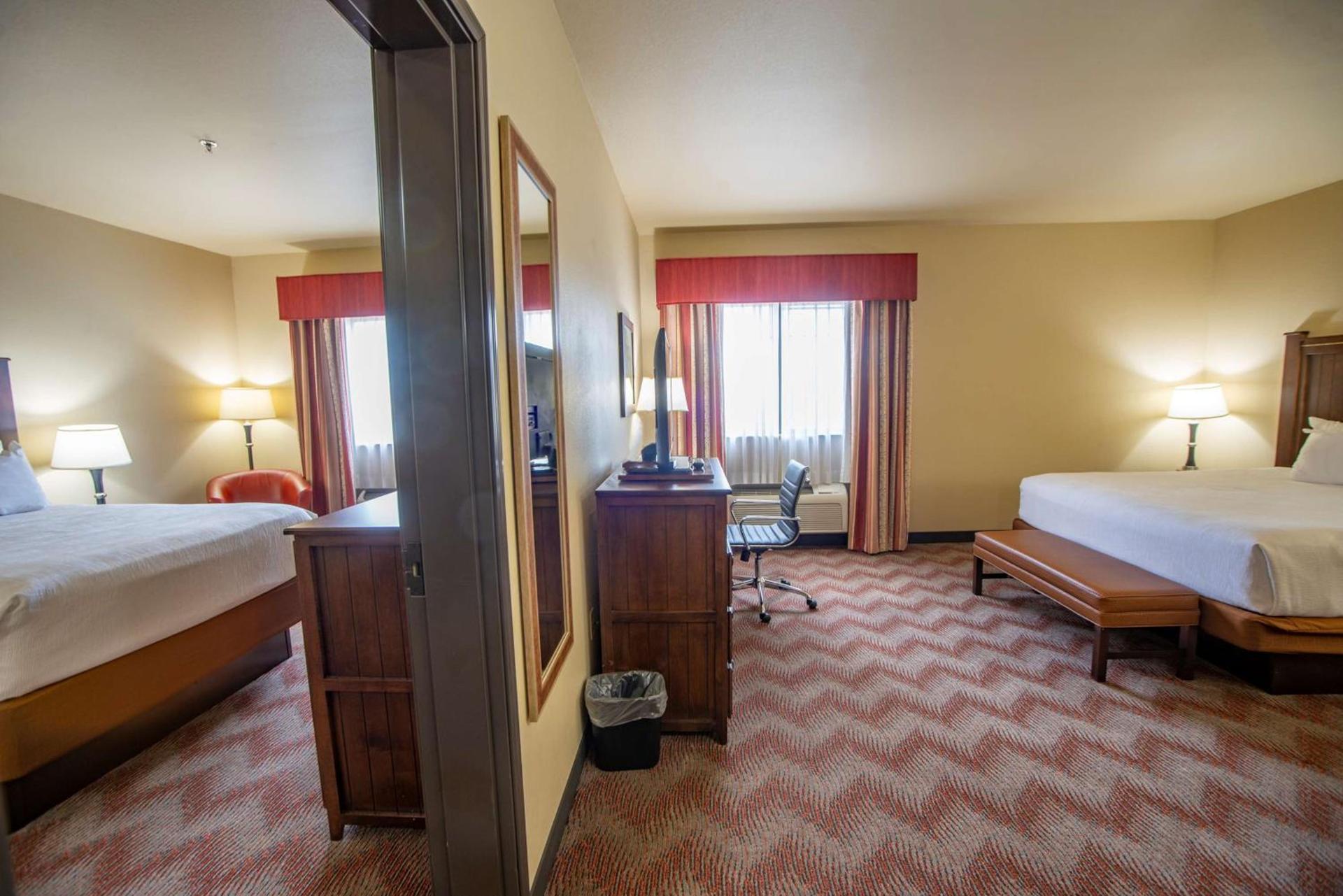 Best Western PLUS Cimarron Hotel & Suites photo 15