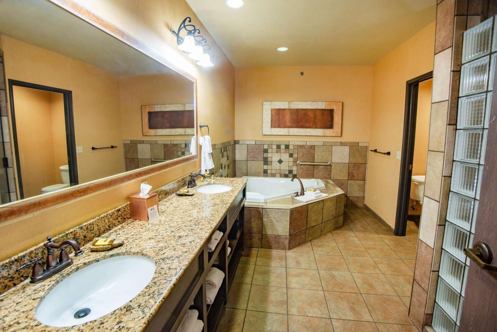 Best Western PLUS Cimarron Hotel & Suites photo 24