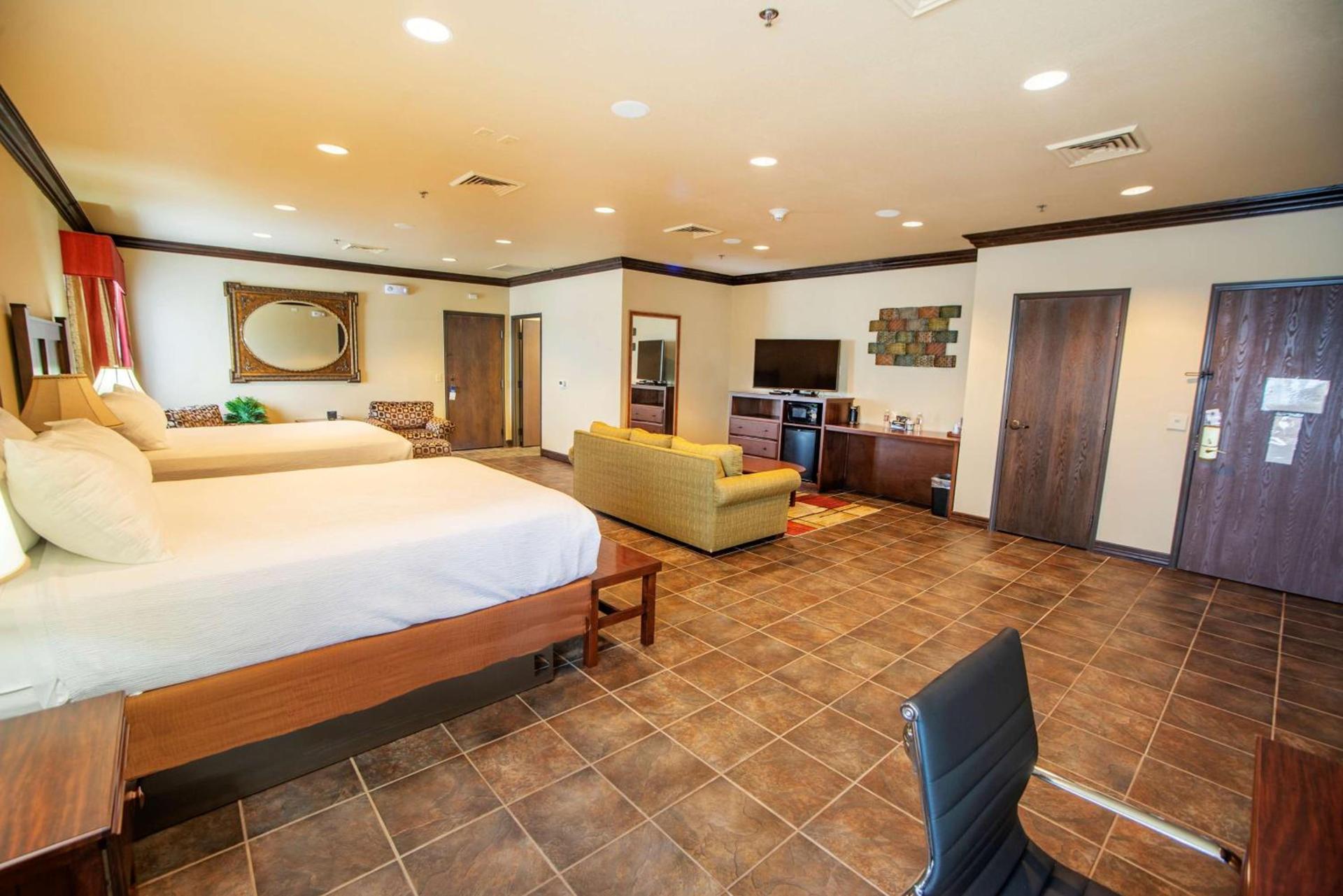 Best Western PLUS Cimarron Hotel & Suites photo 13