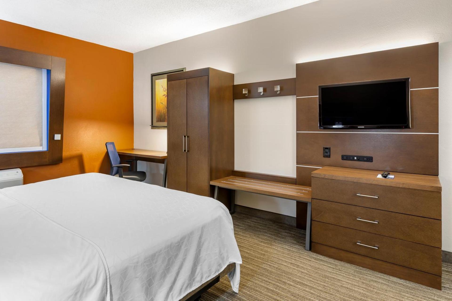 Holiday Inn Express Branson- Green Mountain Drive by IHG photo 49