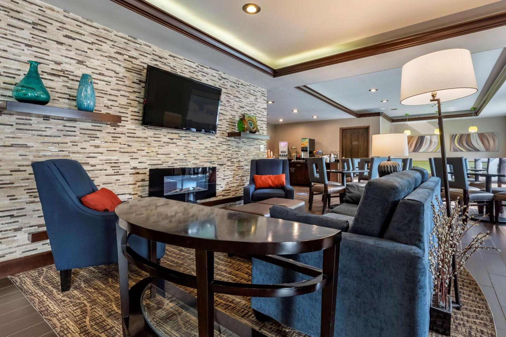 Comfort Inn & Suites Butler photo 4
