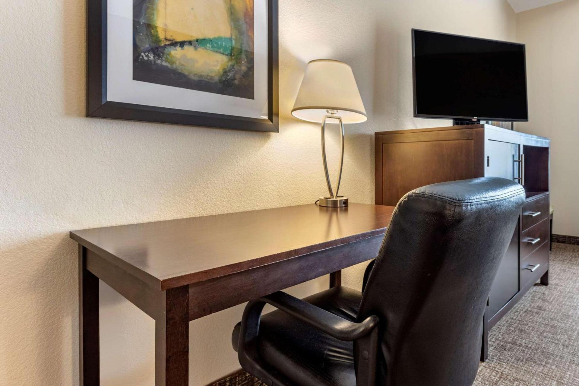 Comfort Inn & Suites Butler photo 14