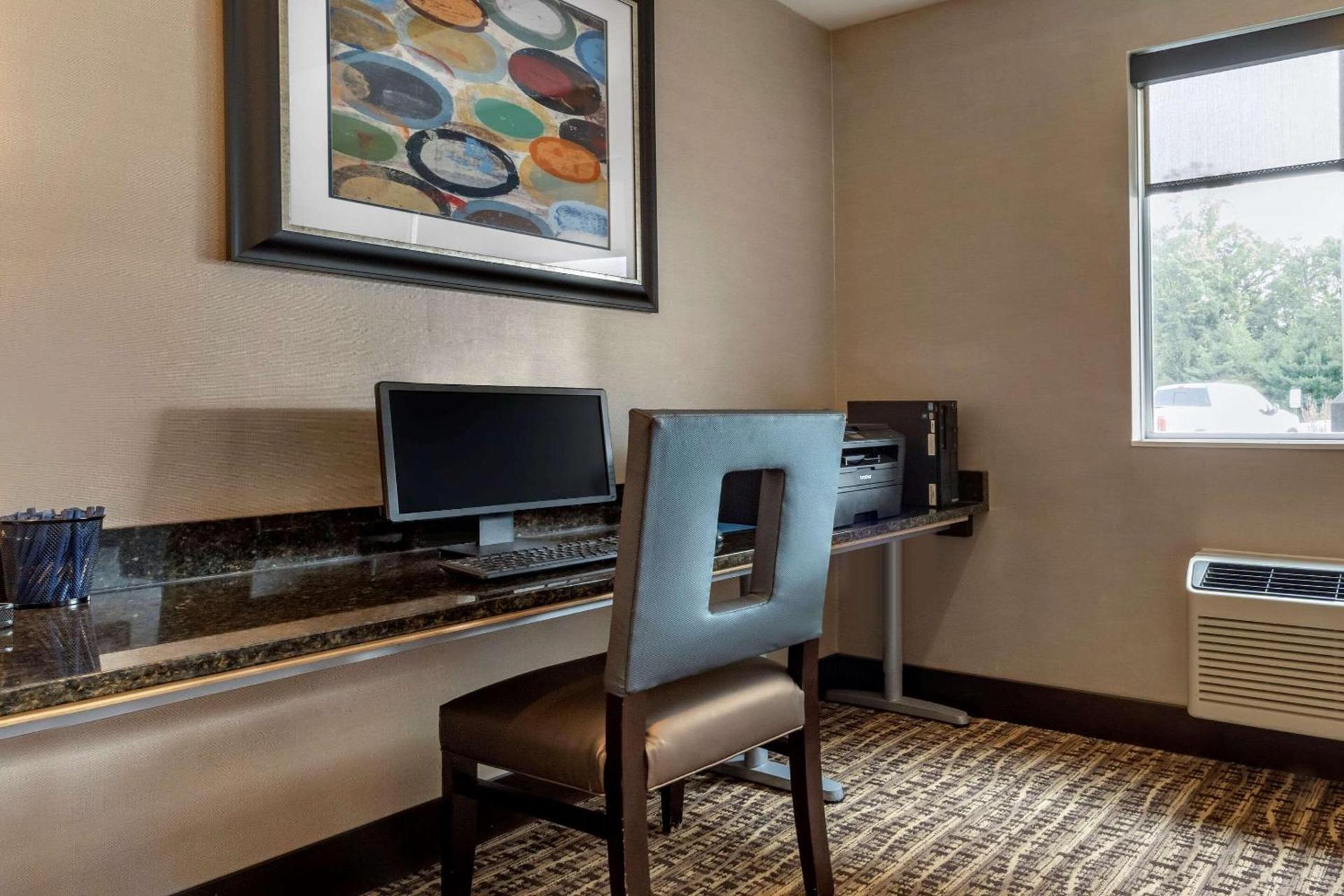 Comfort Inn & Suites Butler photo 27