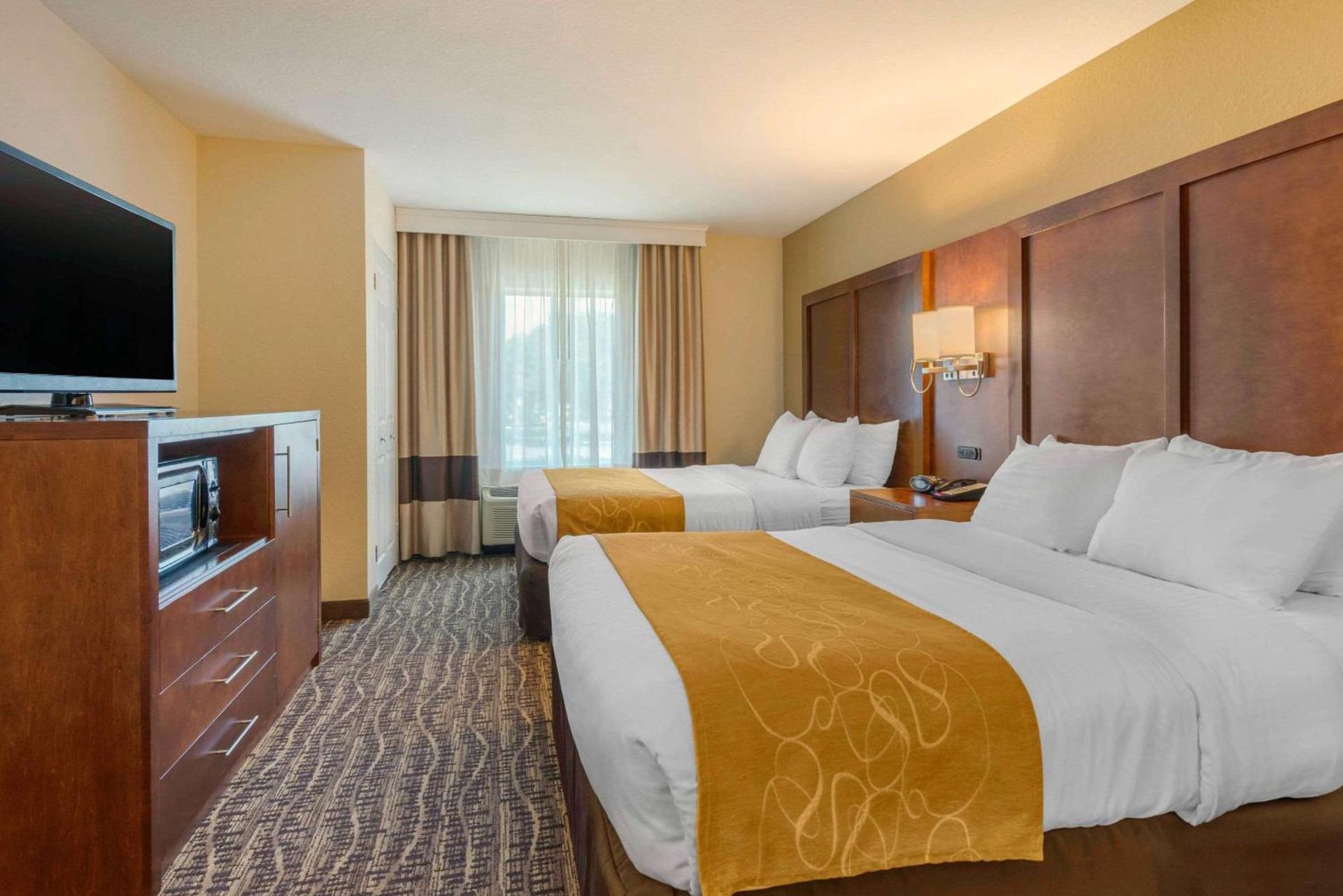 Comfort Suites Lady Lake - The Villages photo 11