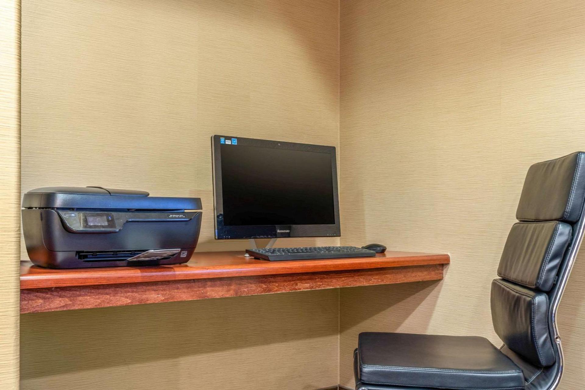 Comfort Inn & Suites Galt - Lodi North photo 40