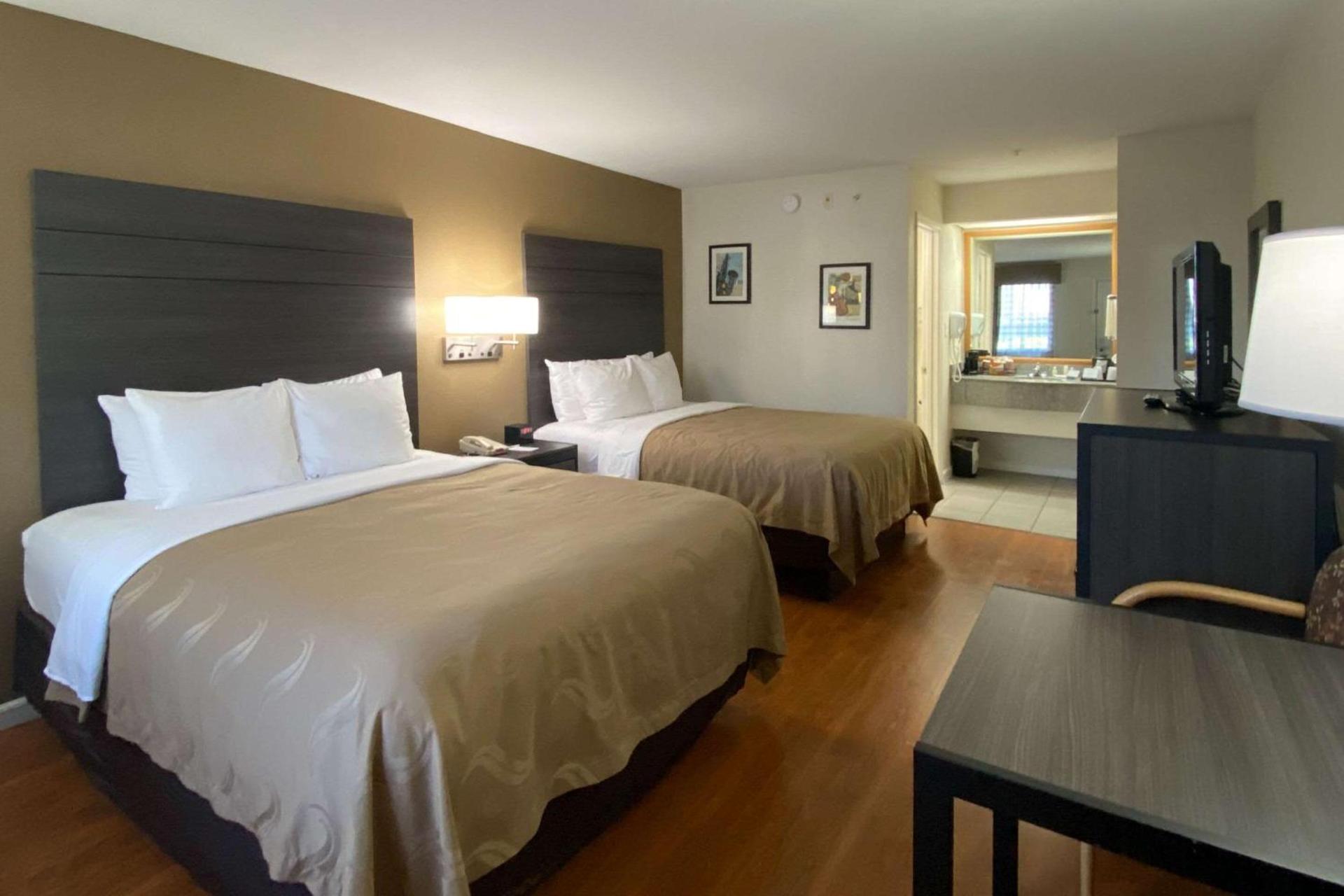 Quality Inn Branson - Hwy 76 Central photo 3