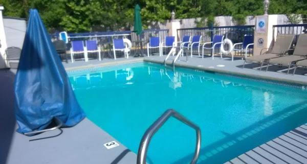 Days Inn by Wyndham Ocean Springs photo 12