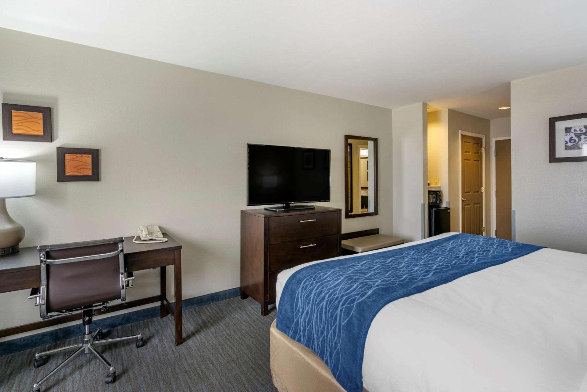 Comfort Inn Sullivan photo 9