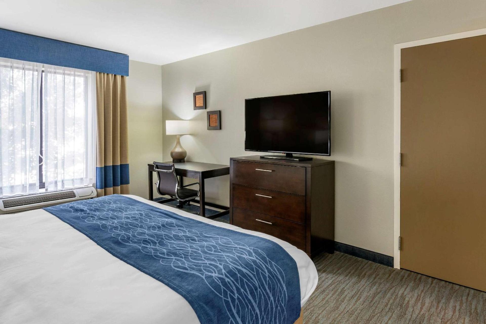 Comfort Inn Sullivan photo 15