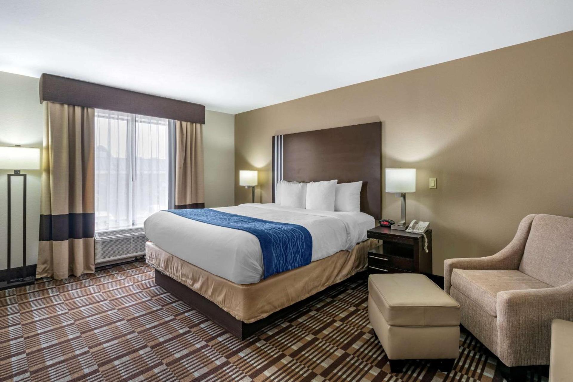 Comfort Inn Sullivan photo 21