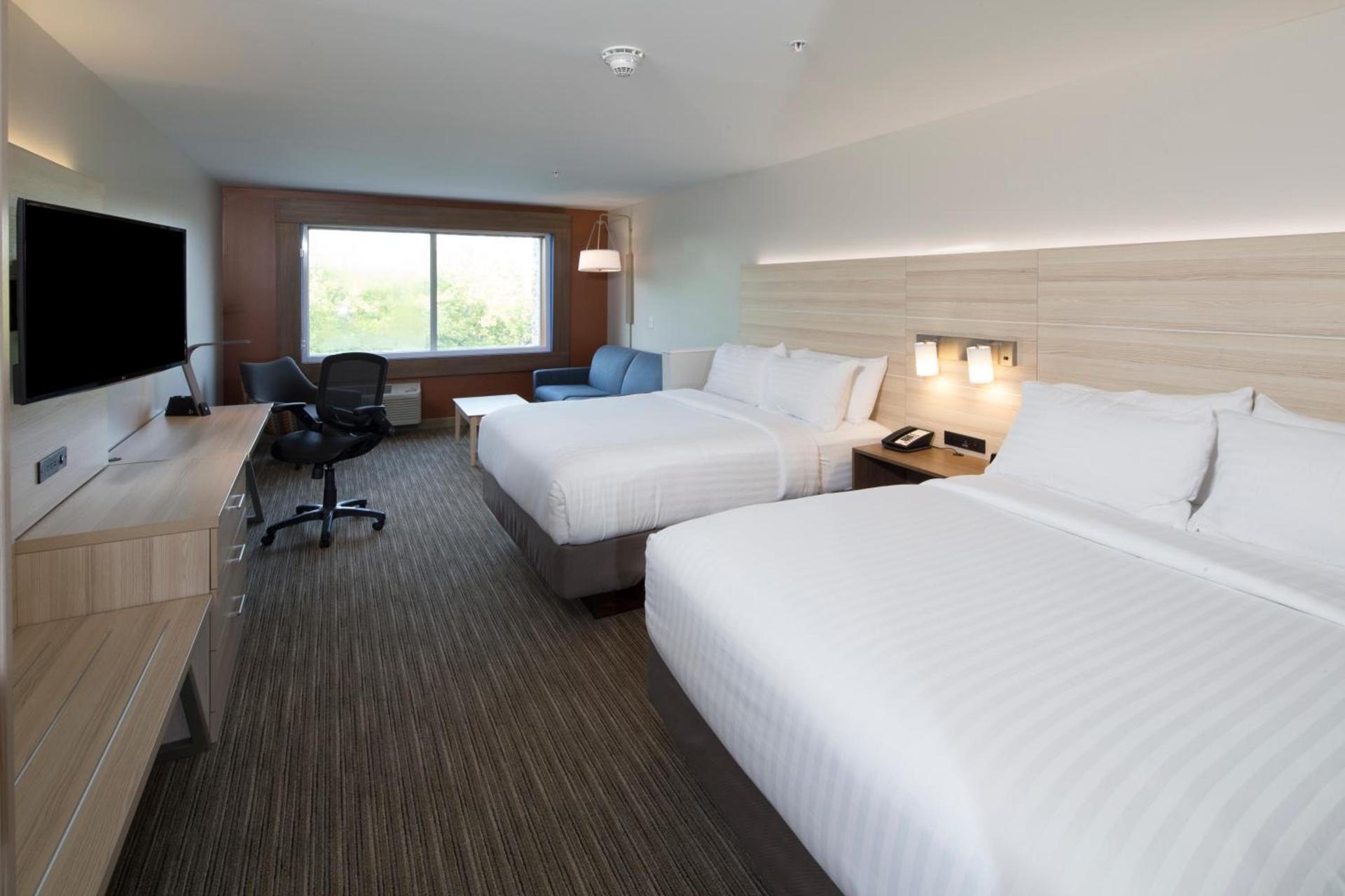 Holiday Inn Express & Suites - Kalamazoo West by IHG photo 27