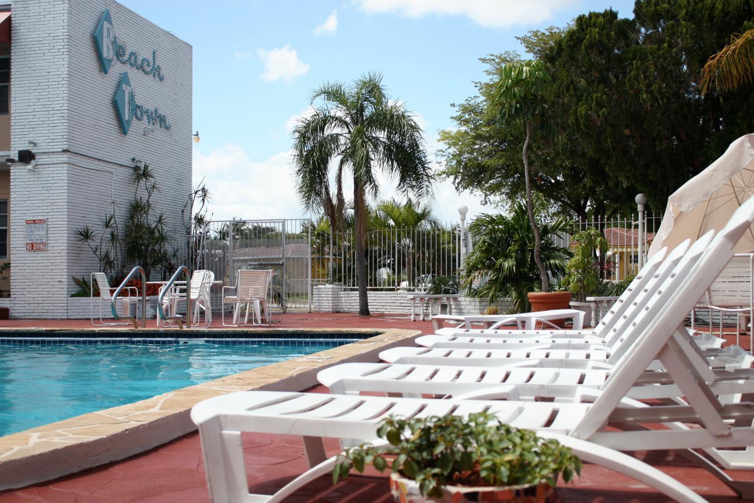 Beach and Town Motel photo 19