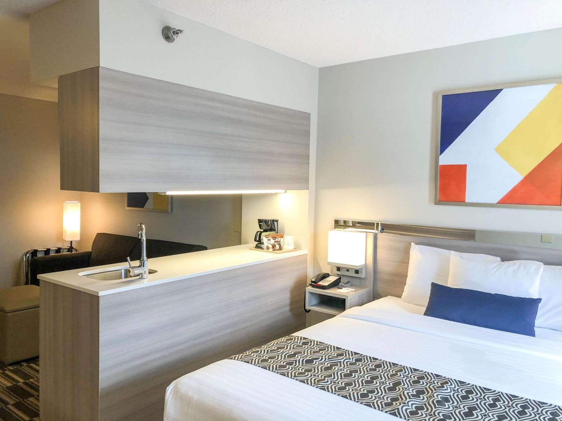 Microtel Inn & Suites by Wyndham Eagan/St Paul photo 14