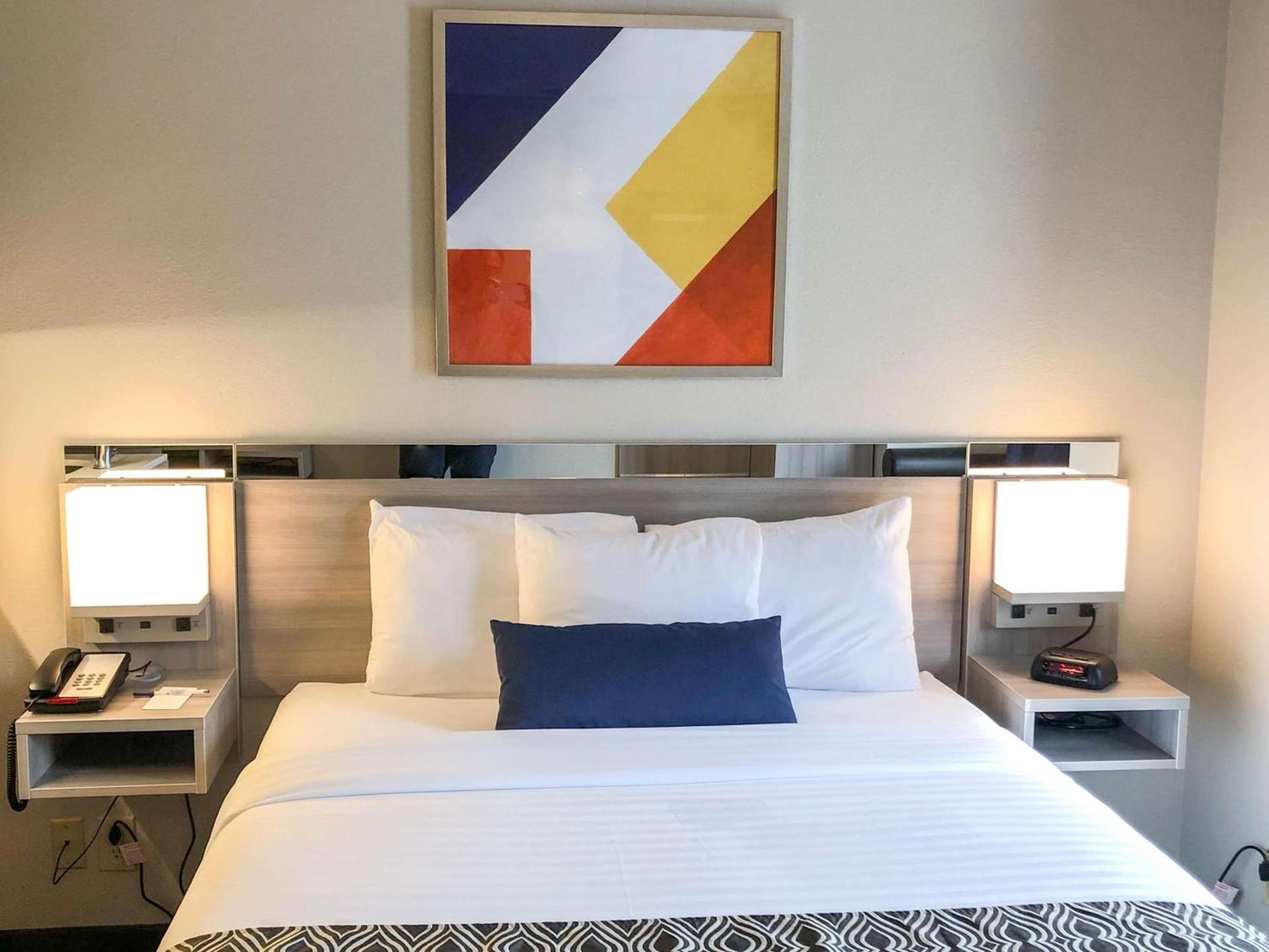 Microtel Inn & Suites by Wyndham Eagan/St Paul photo 12