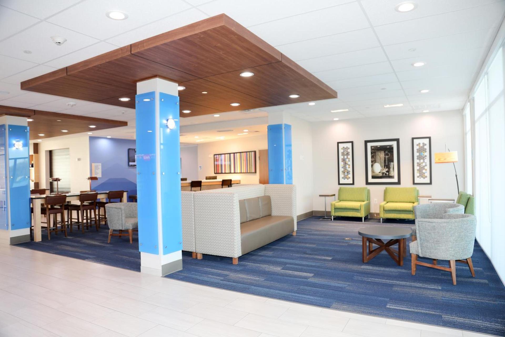 Holiday Inn Express & Suites - Wylie West by IHG photo 8