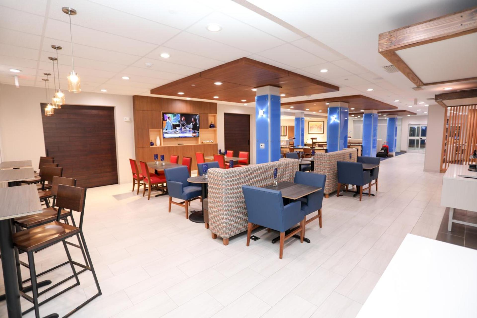Holiday Inn Express & Suites - Wylie West by IHG photo 10